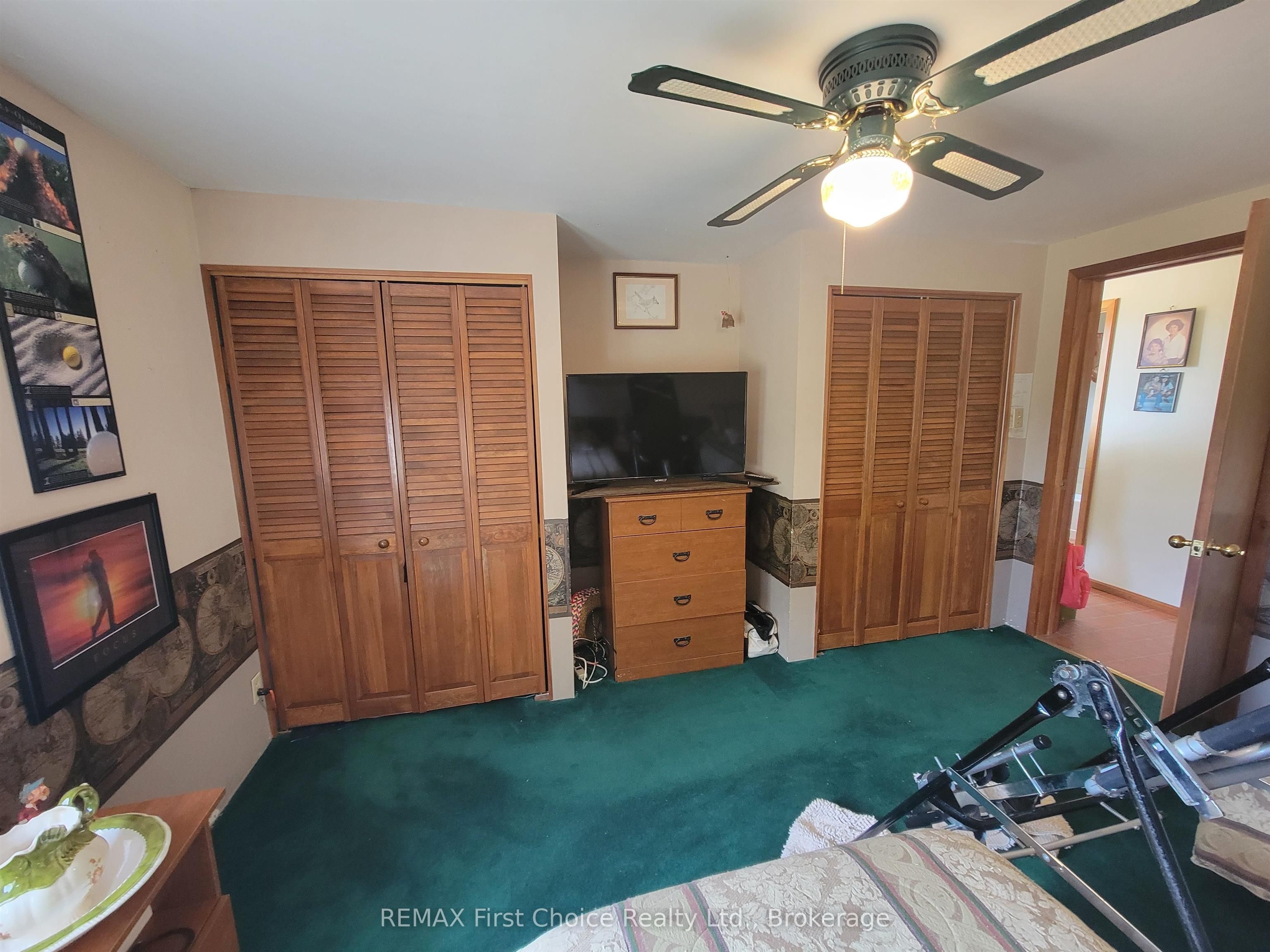 1611 Hwy 11/71 Property Photo 11