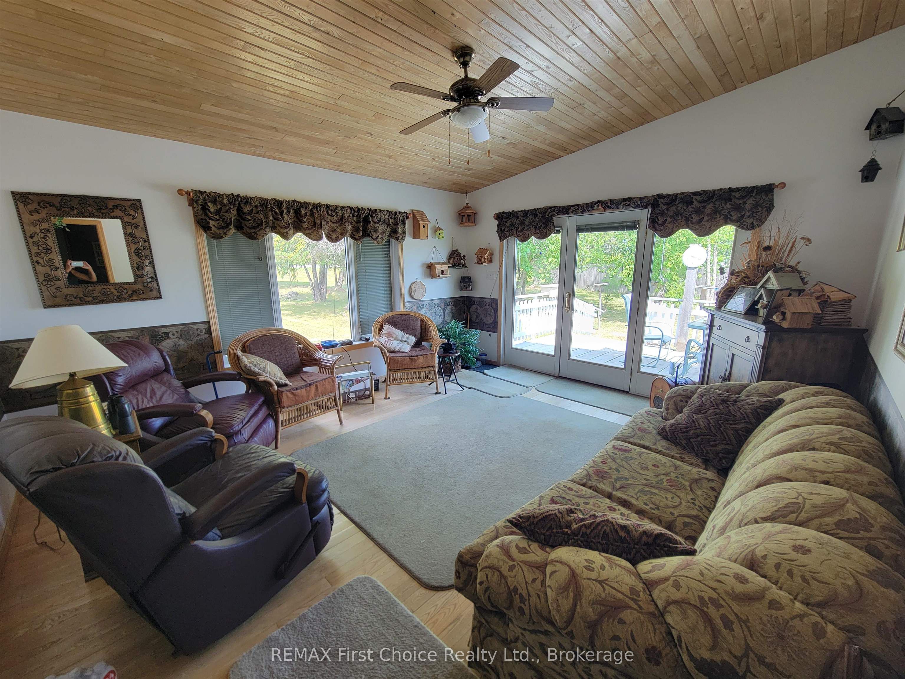 1611 Hwy 11/71 Property Photo 12