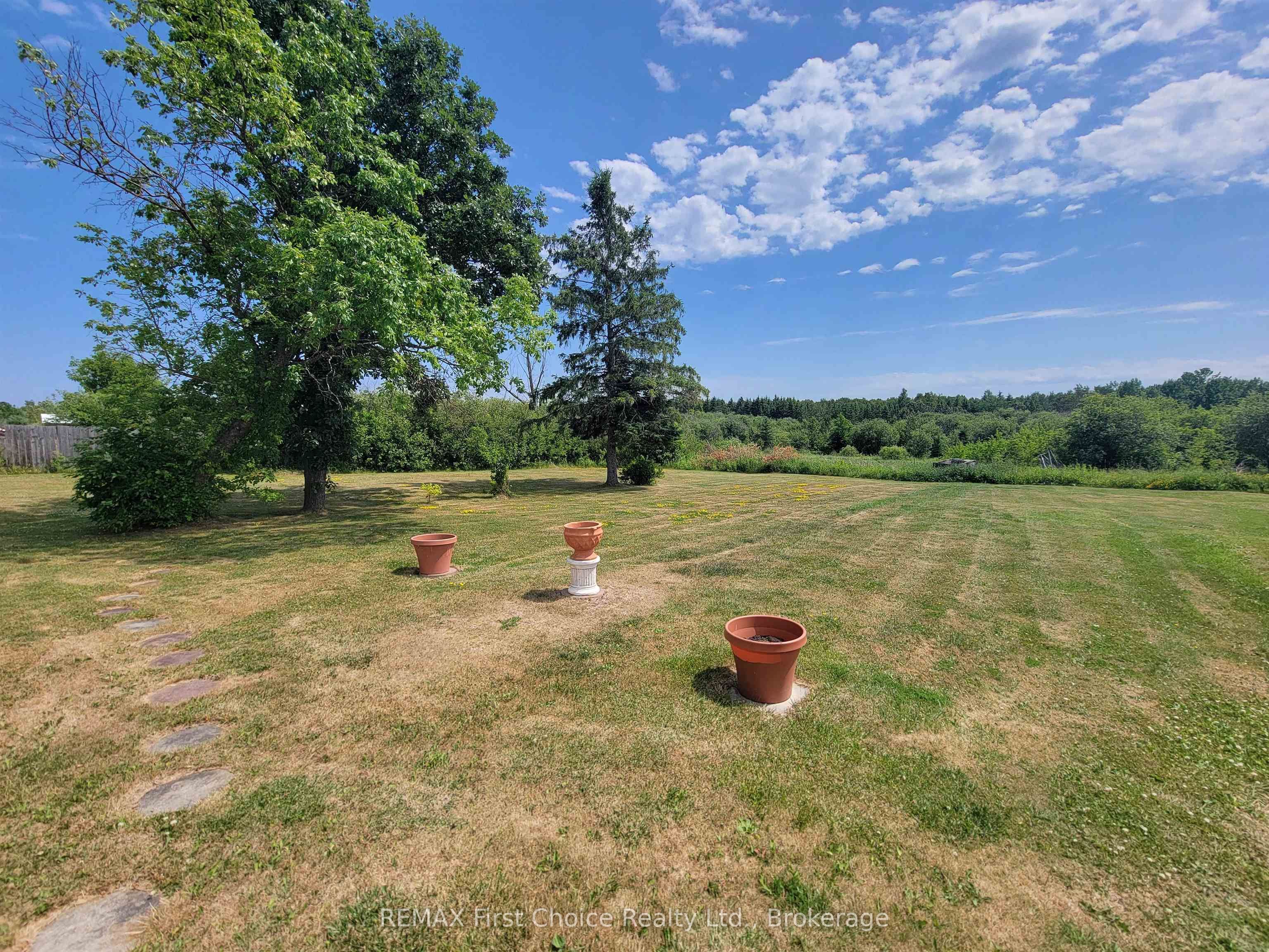 1611 Hwy 11/71 Property Photo 24