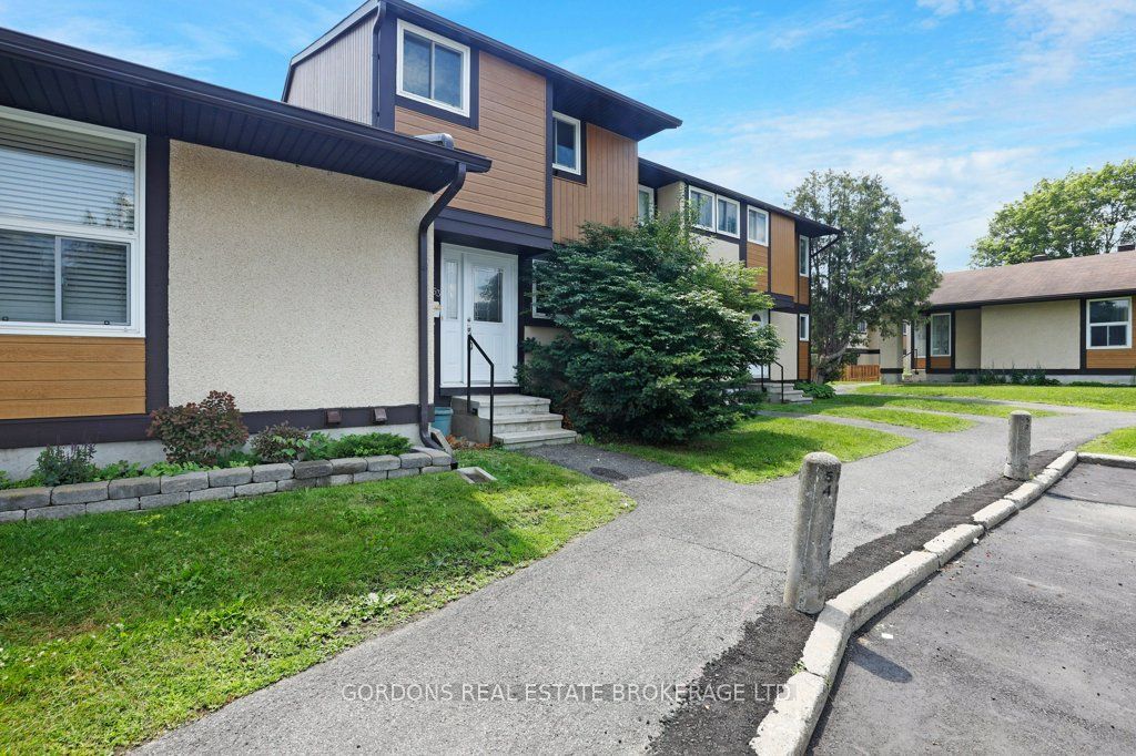 3322 Uplands Drive 53 Property Photo 3