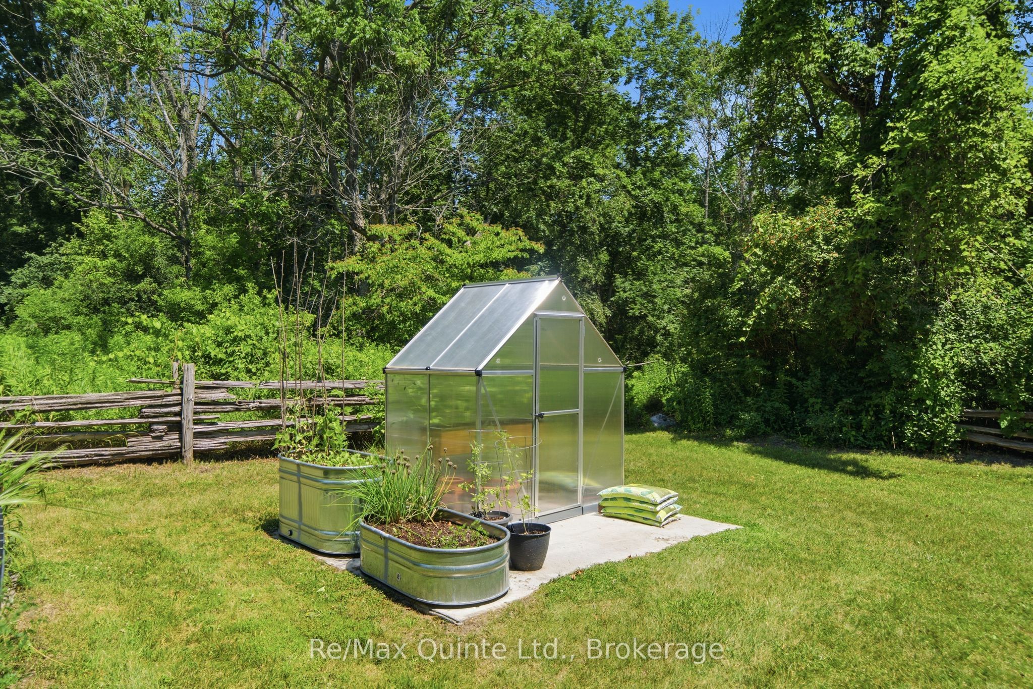 99 Townsend Road Property Photo 48