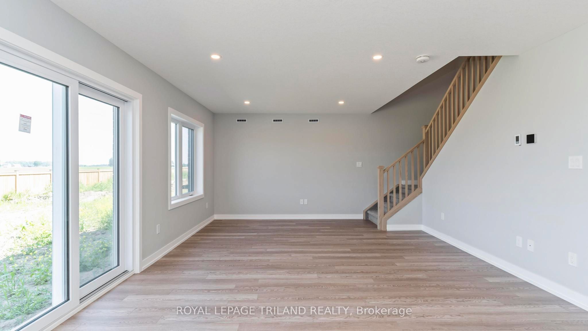 45 Harrow Lane Property Photo 6