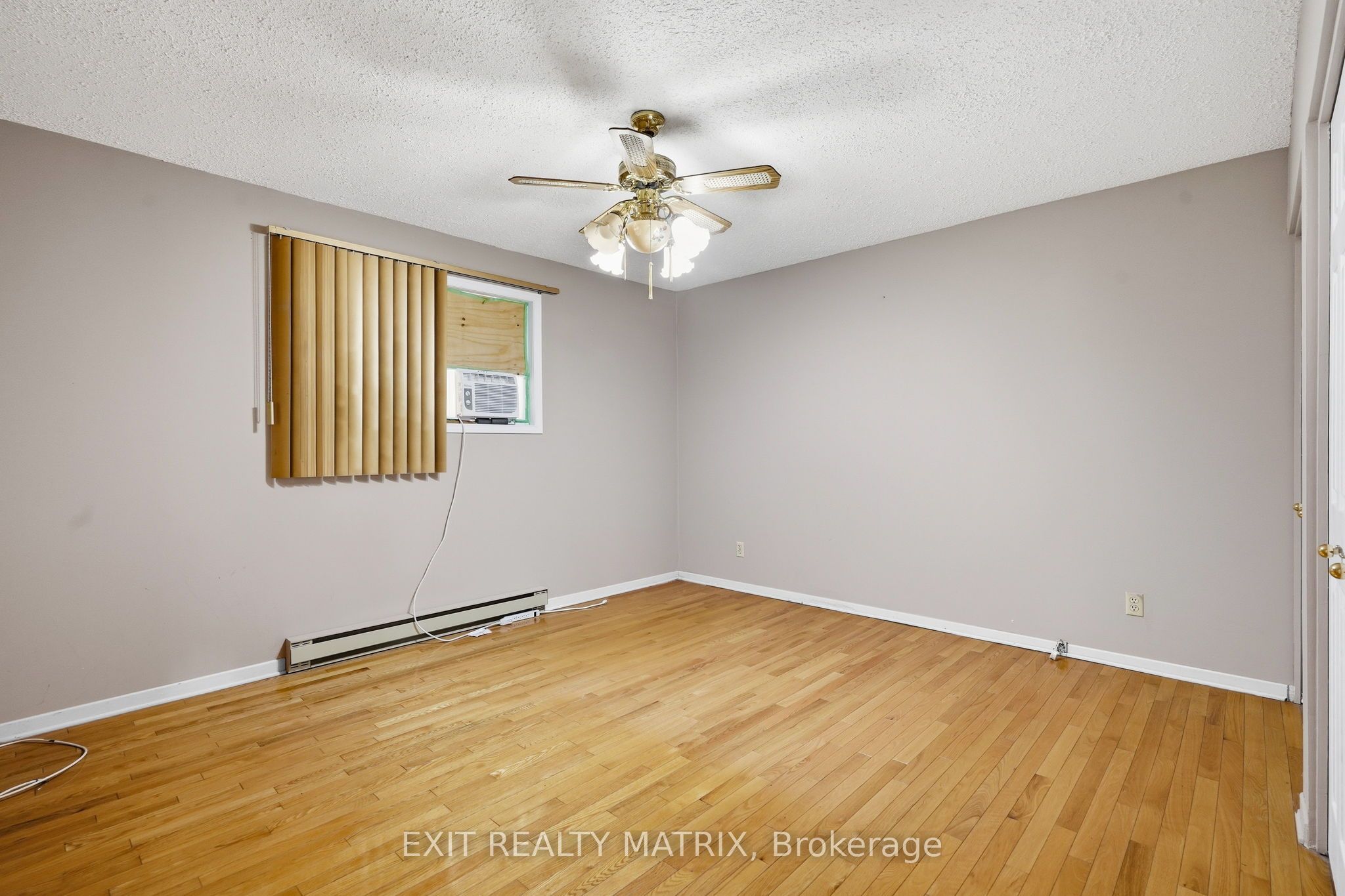 563 Lajeunesse Road Property Photo 19
