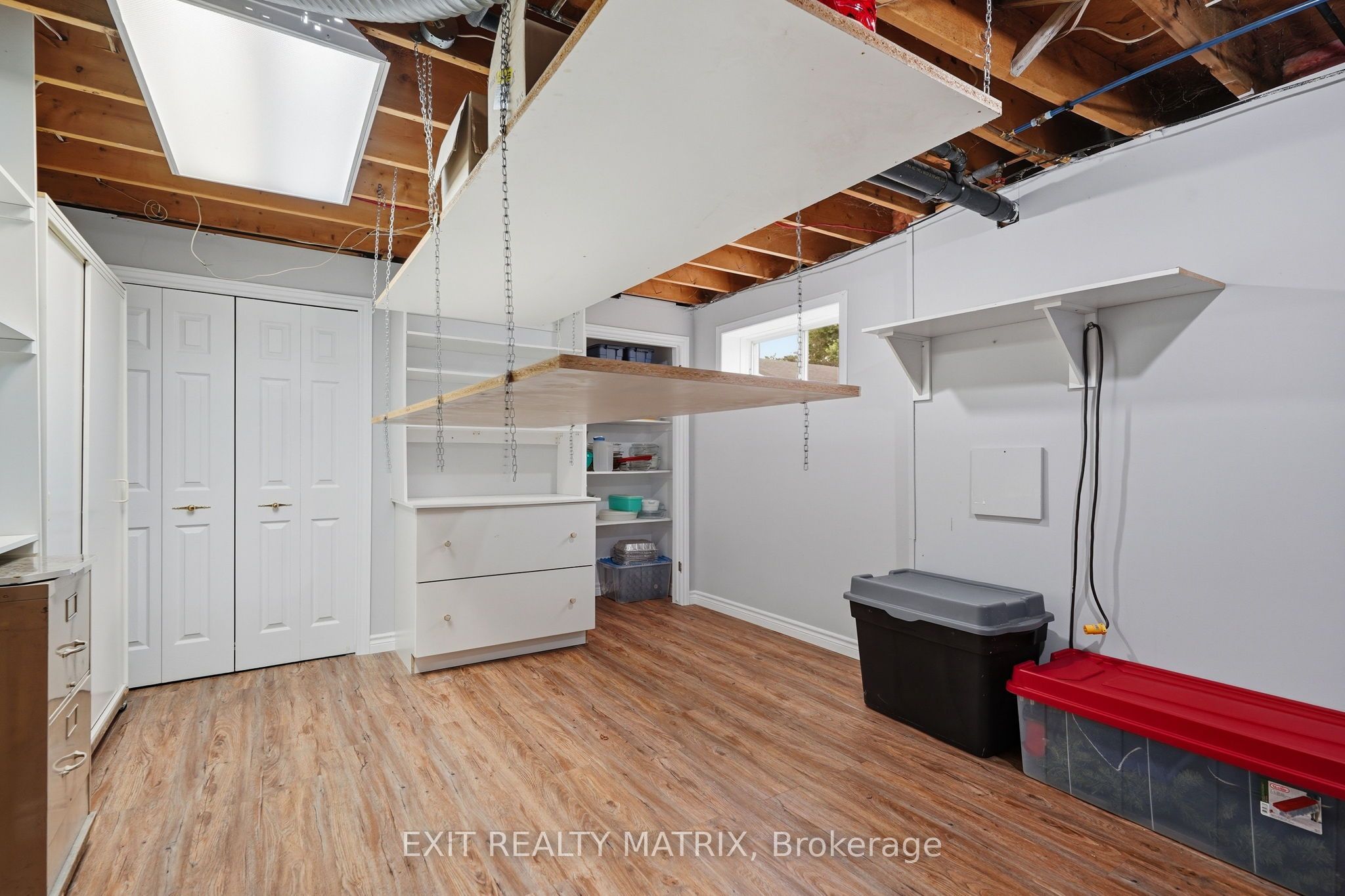 563 Lajeunesse Road Property Photo 21