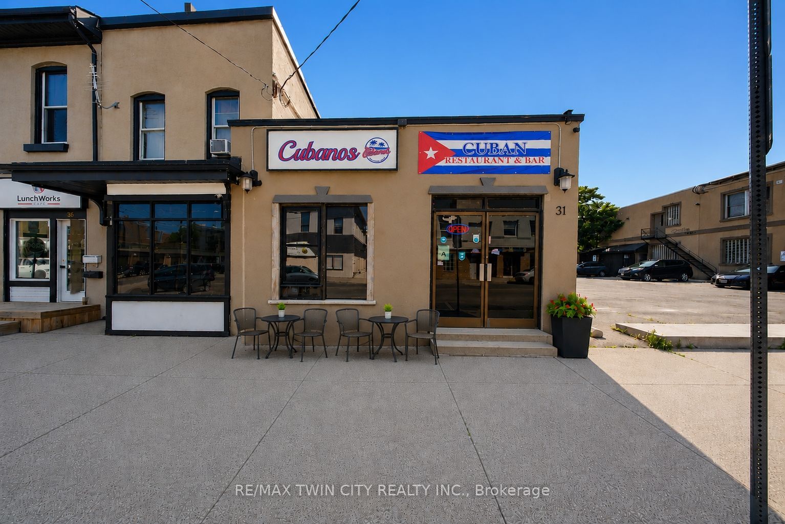 31 King Street Property Photo 1