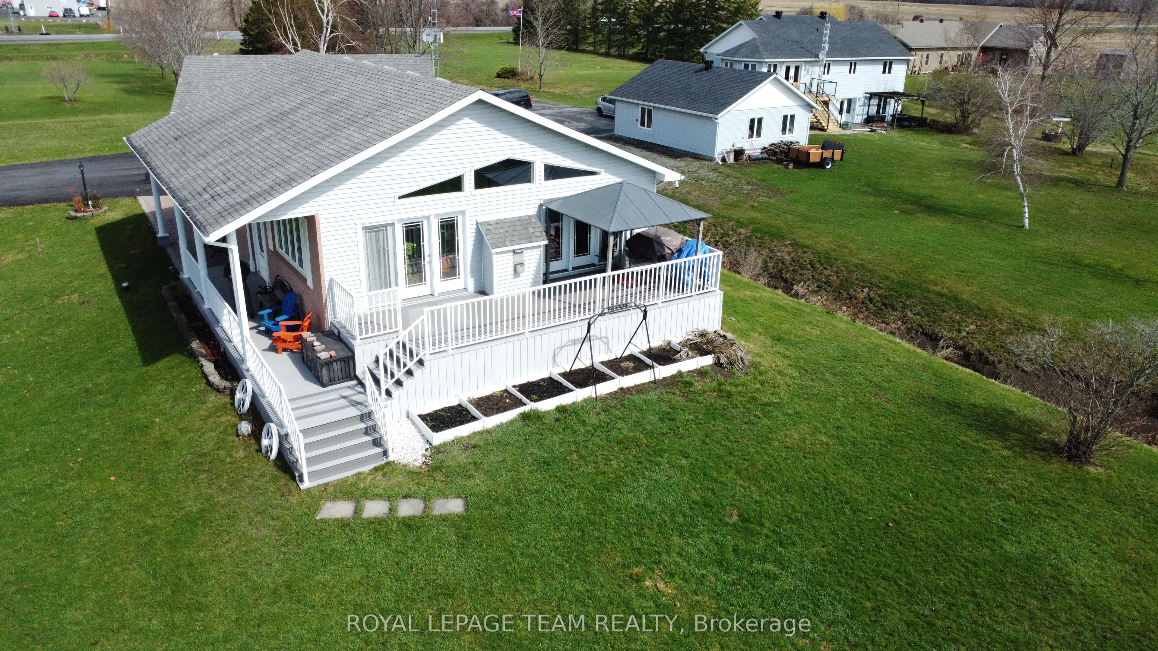 11708 Breezewood Avenue S Property Photo 6