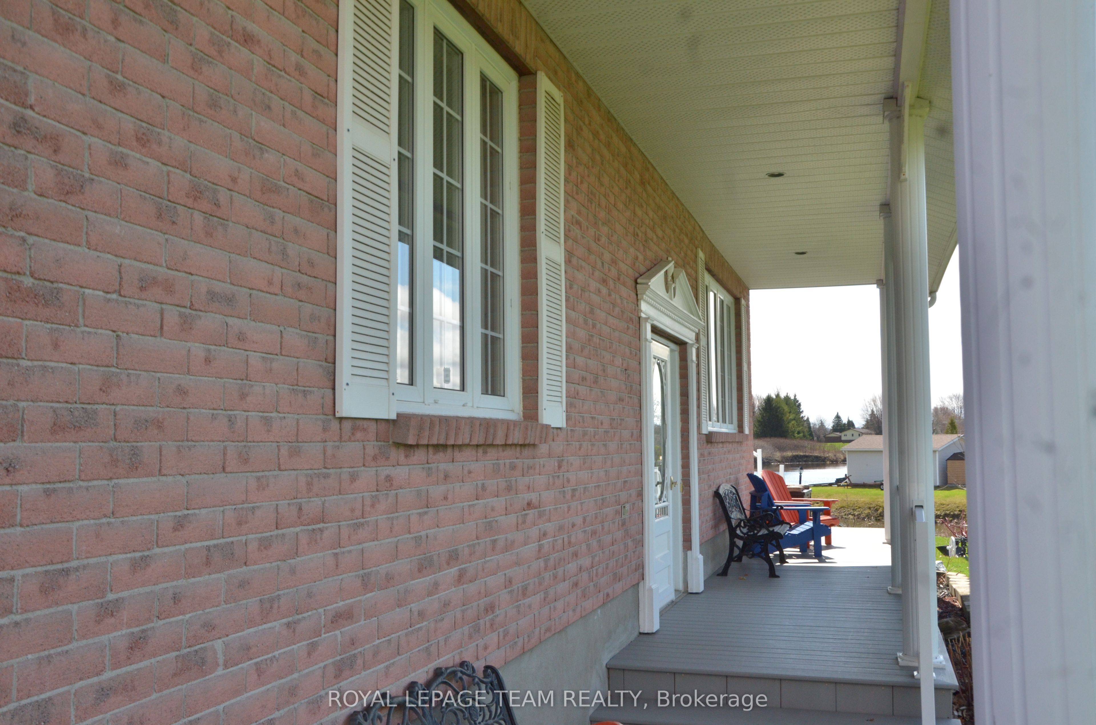 11708 Breezewood Avenue S Property Photo 7