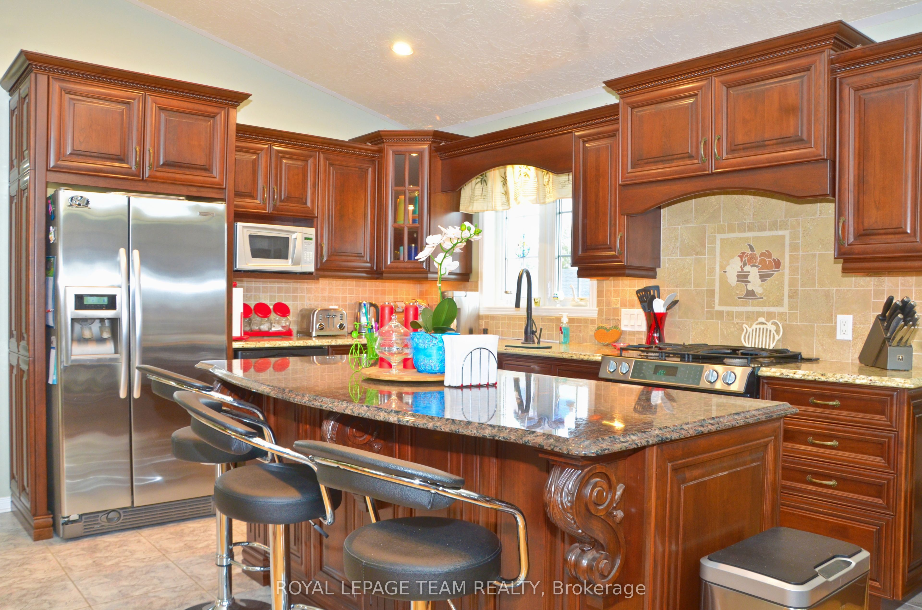 11708 Breezewood Avenue S Property Photo 14