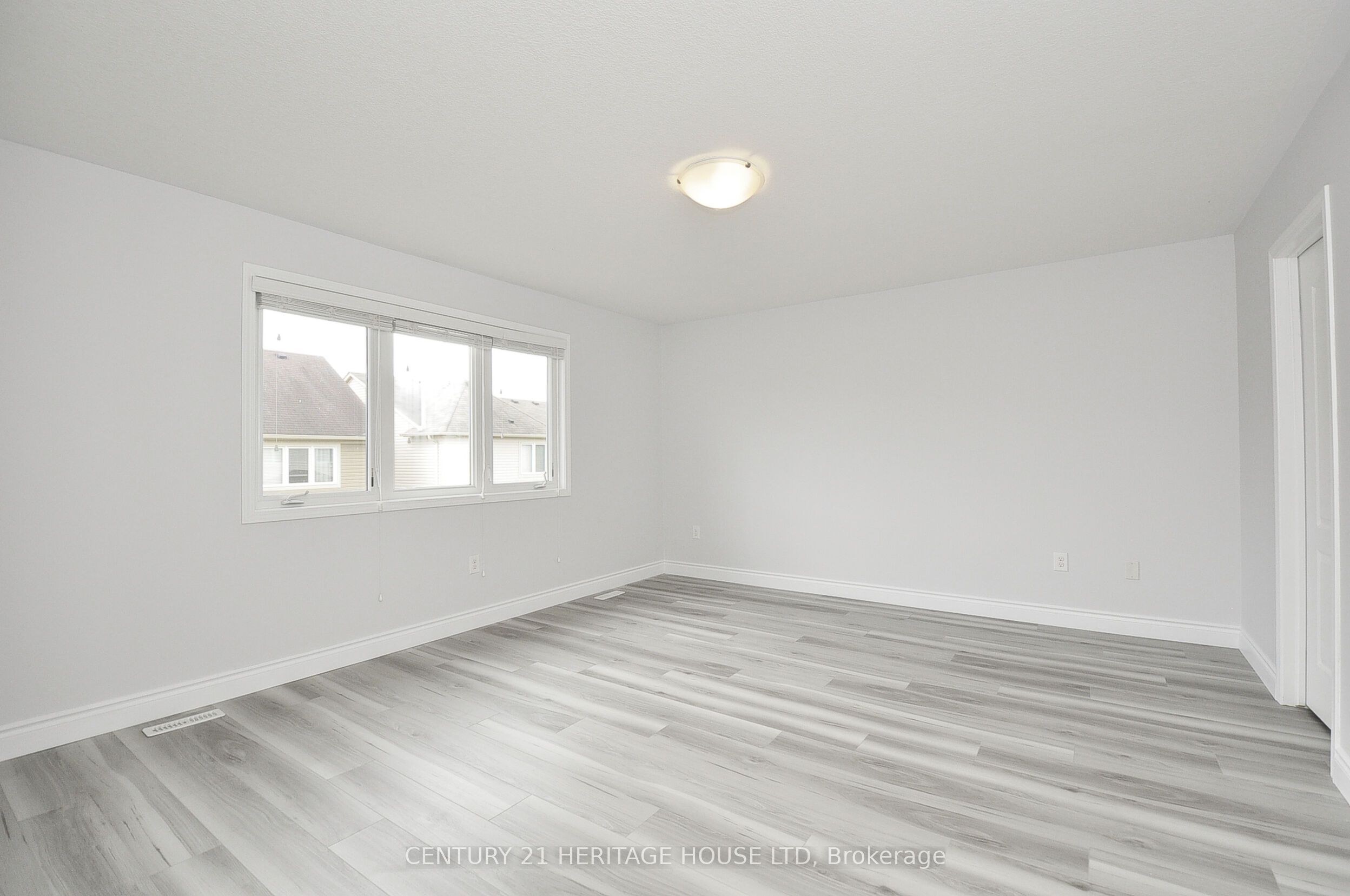 40 Beattie Crescent Property Photo 13