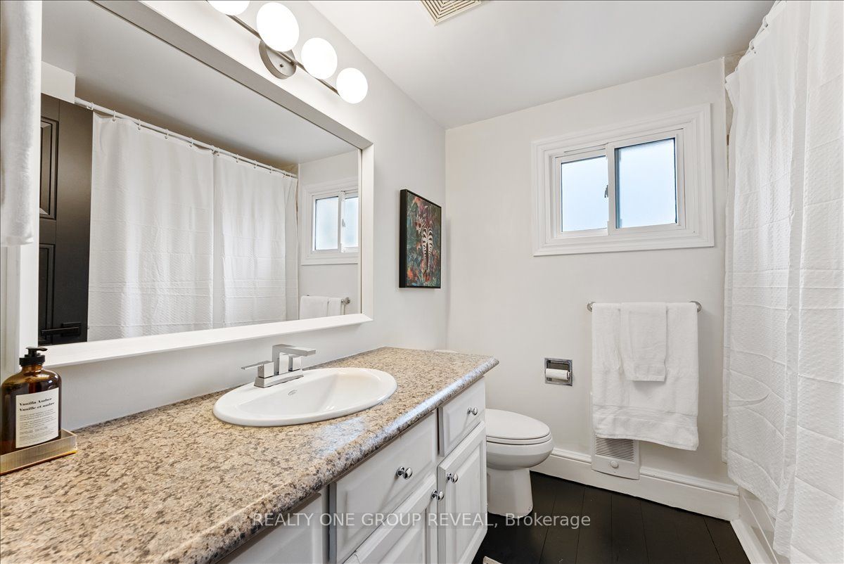 111 Peacock Boulevard Property Photo 25