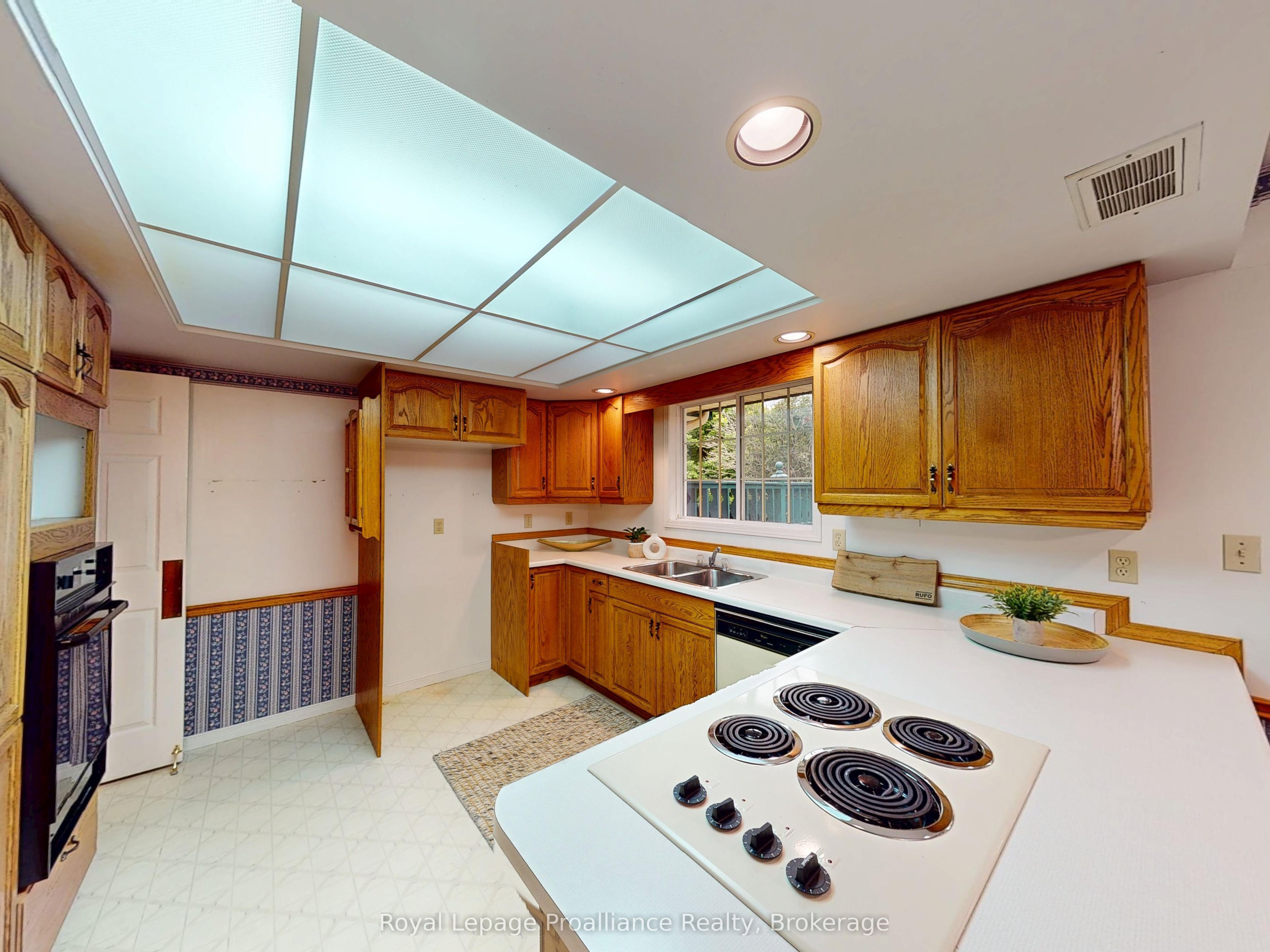 88 Westwind Crescent Property Photo 24