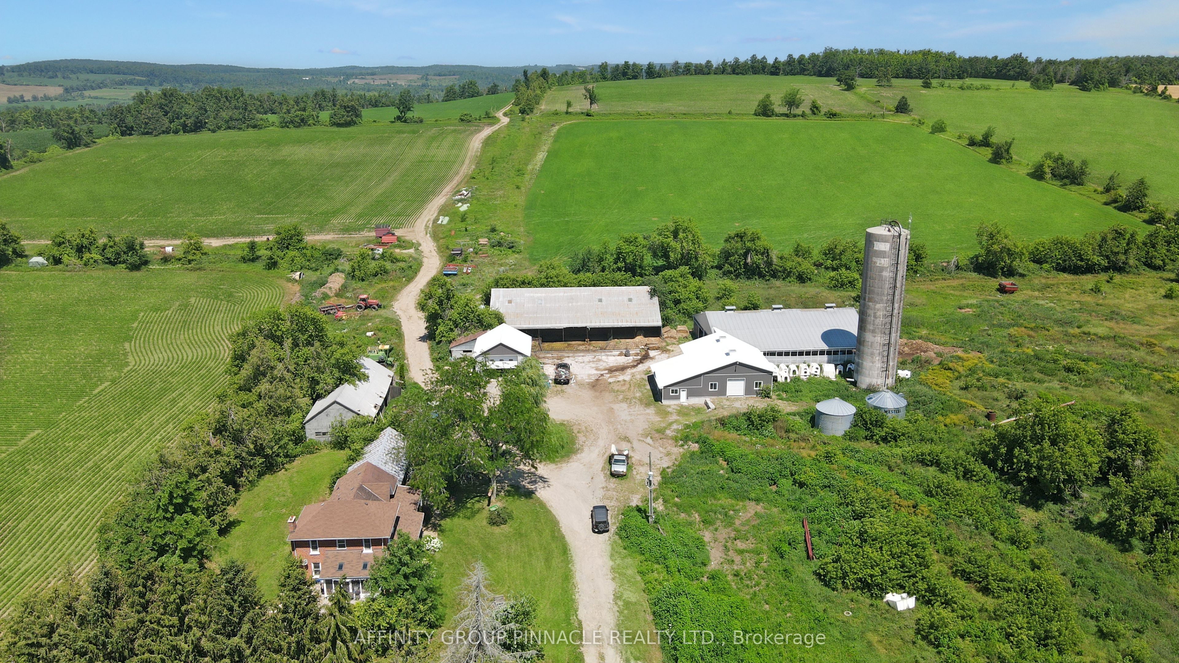 720 Morton Line Property Photo 1