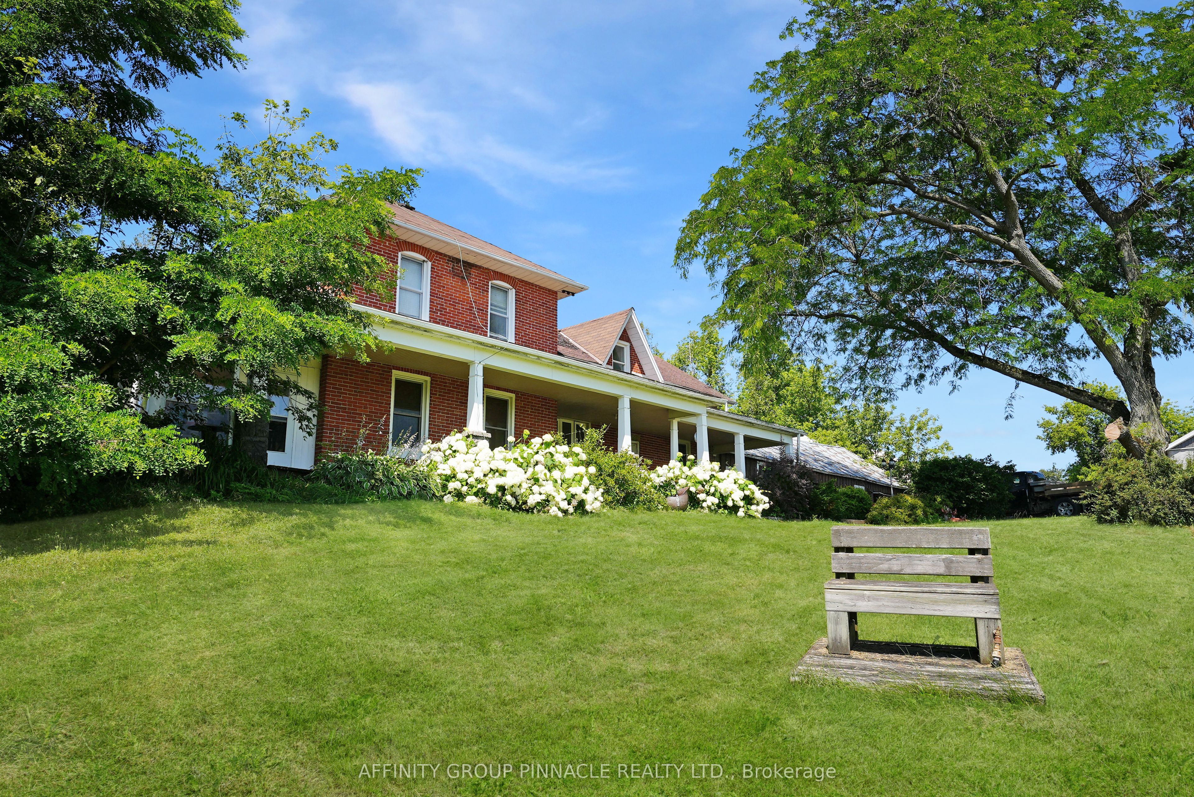 720 Morton Line Property Photo 6