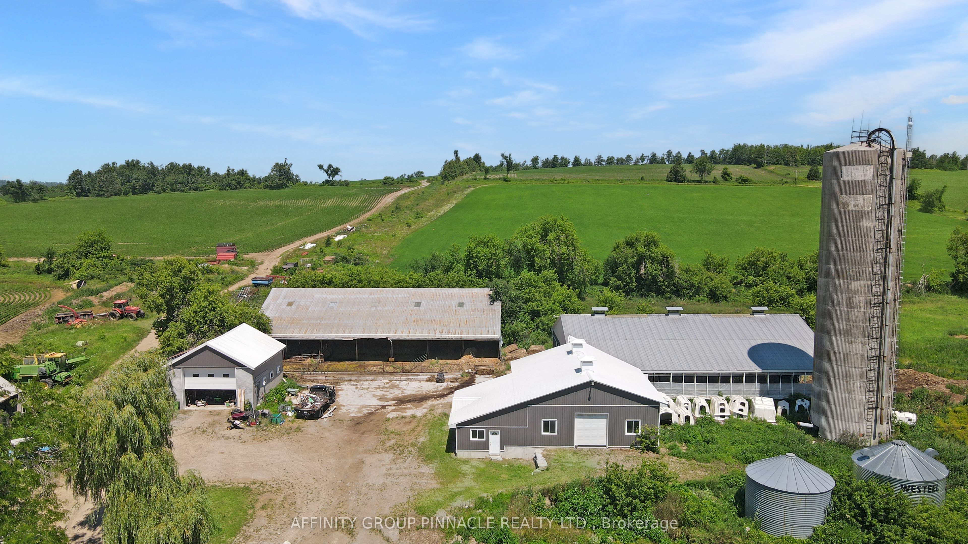 720 Morton Line Property Photo 10