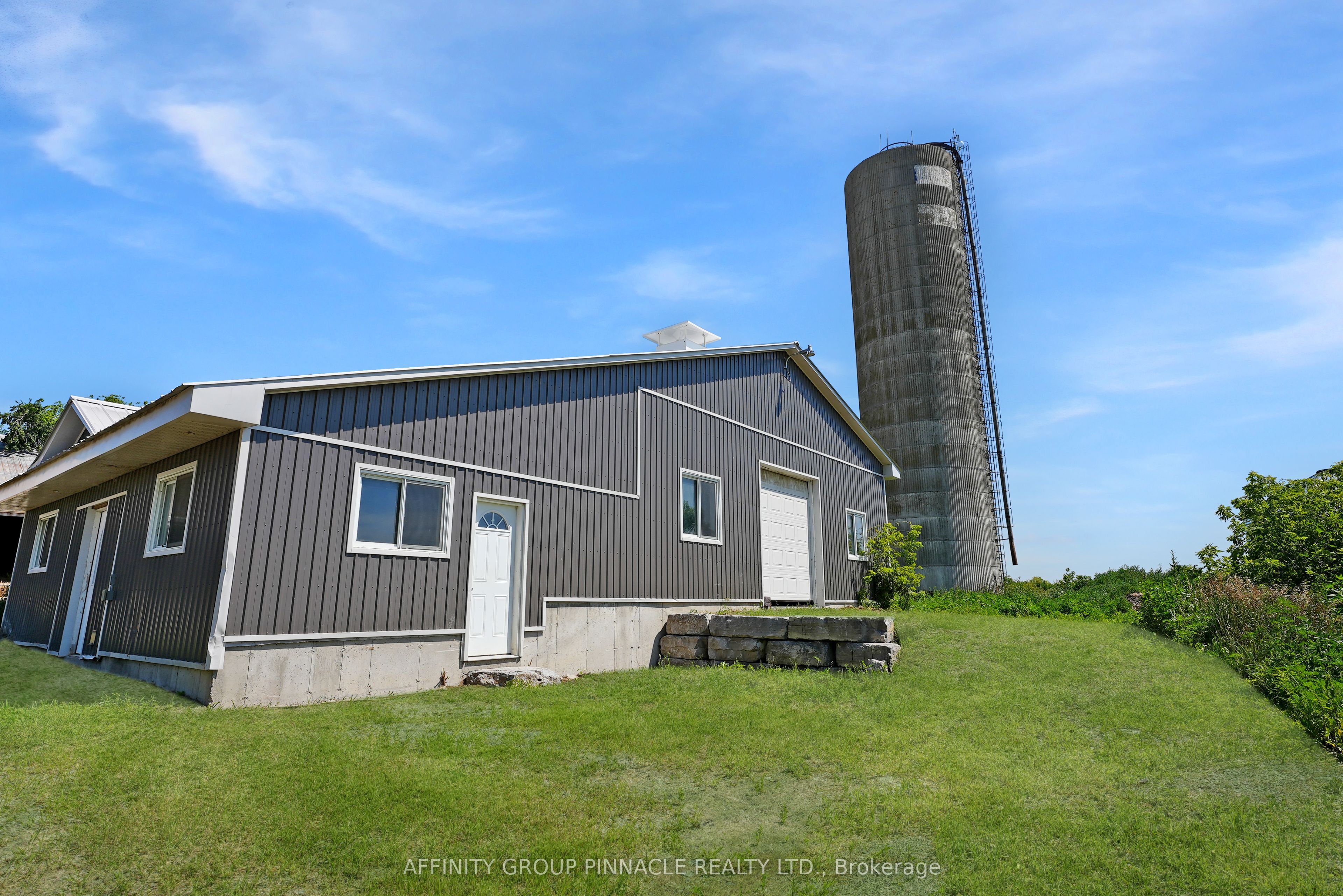 720 Morton Line Property Photo 12