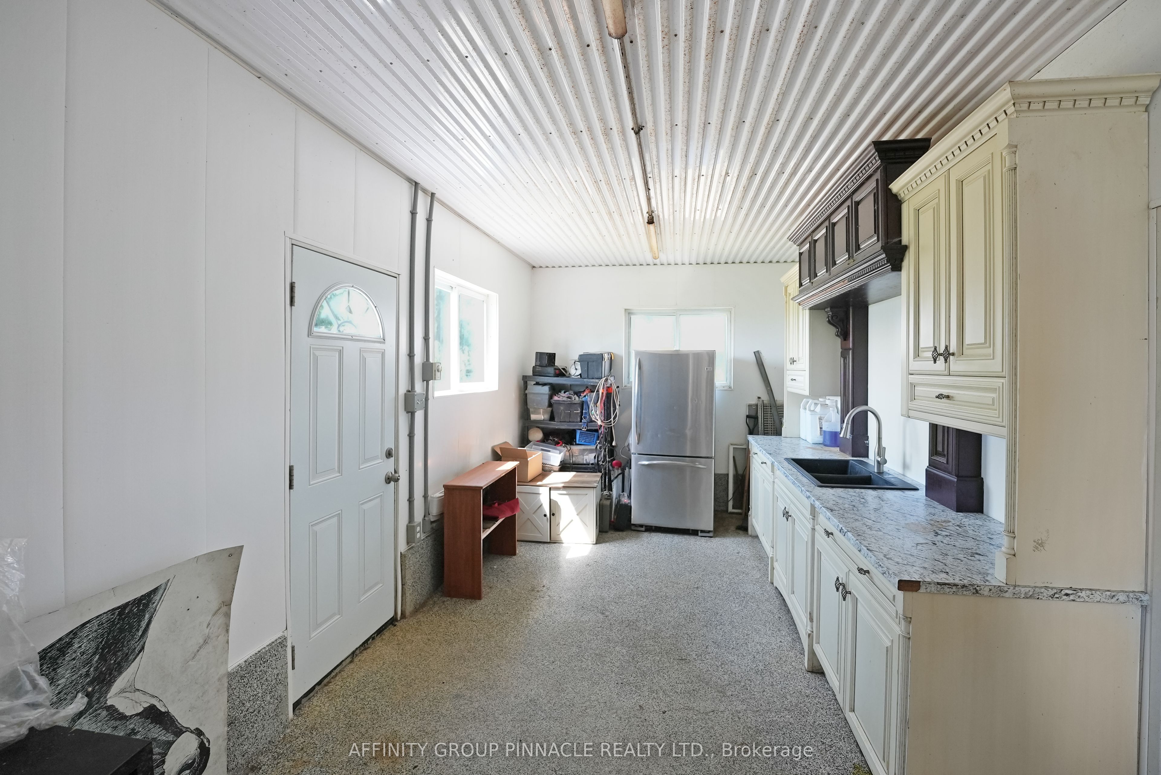 720 Morton Line Property Photo 22