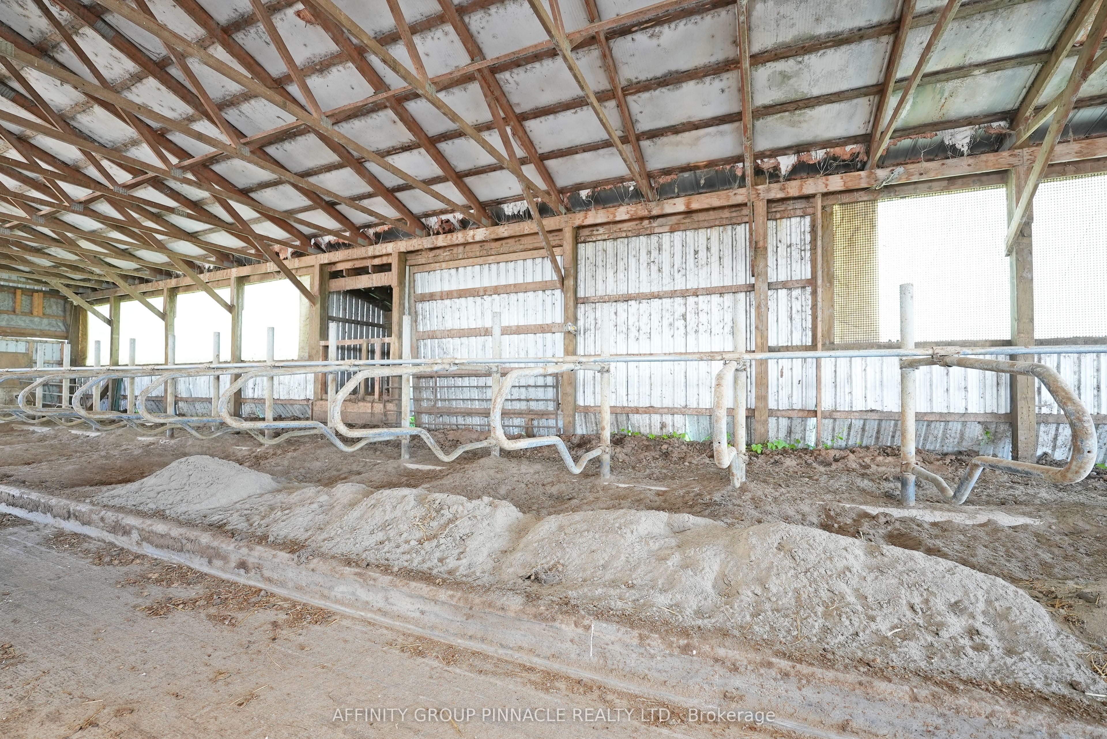 720 Morton Line Property Photo 34
