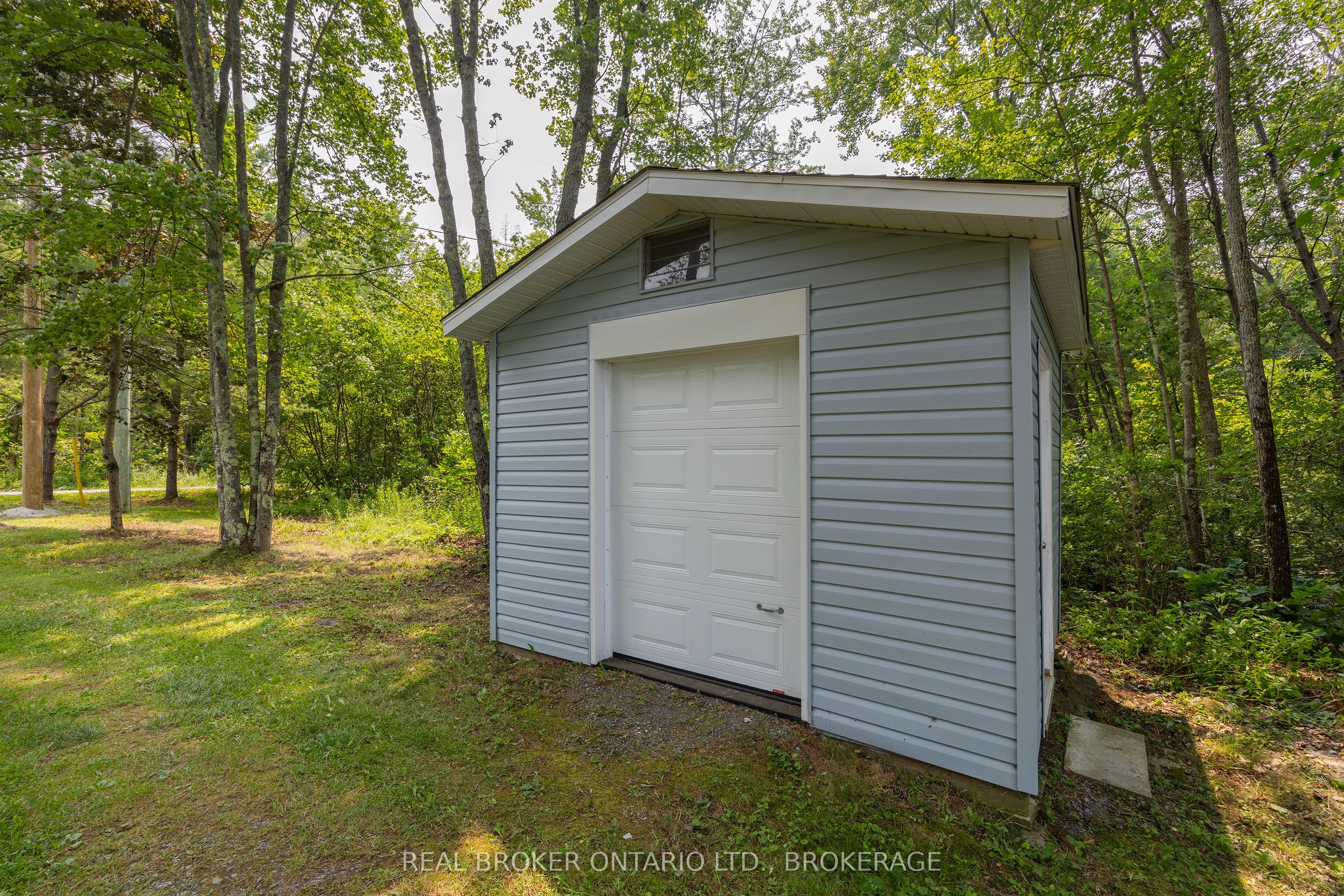 1152 Sparks Lane Property Photo 10