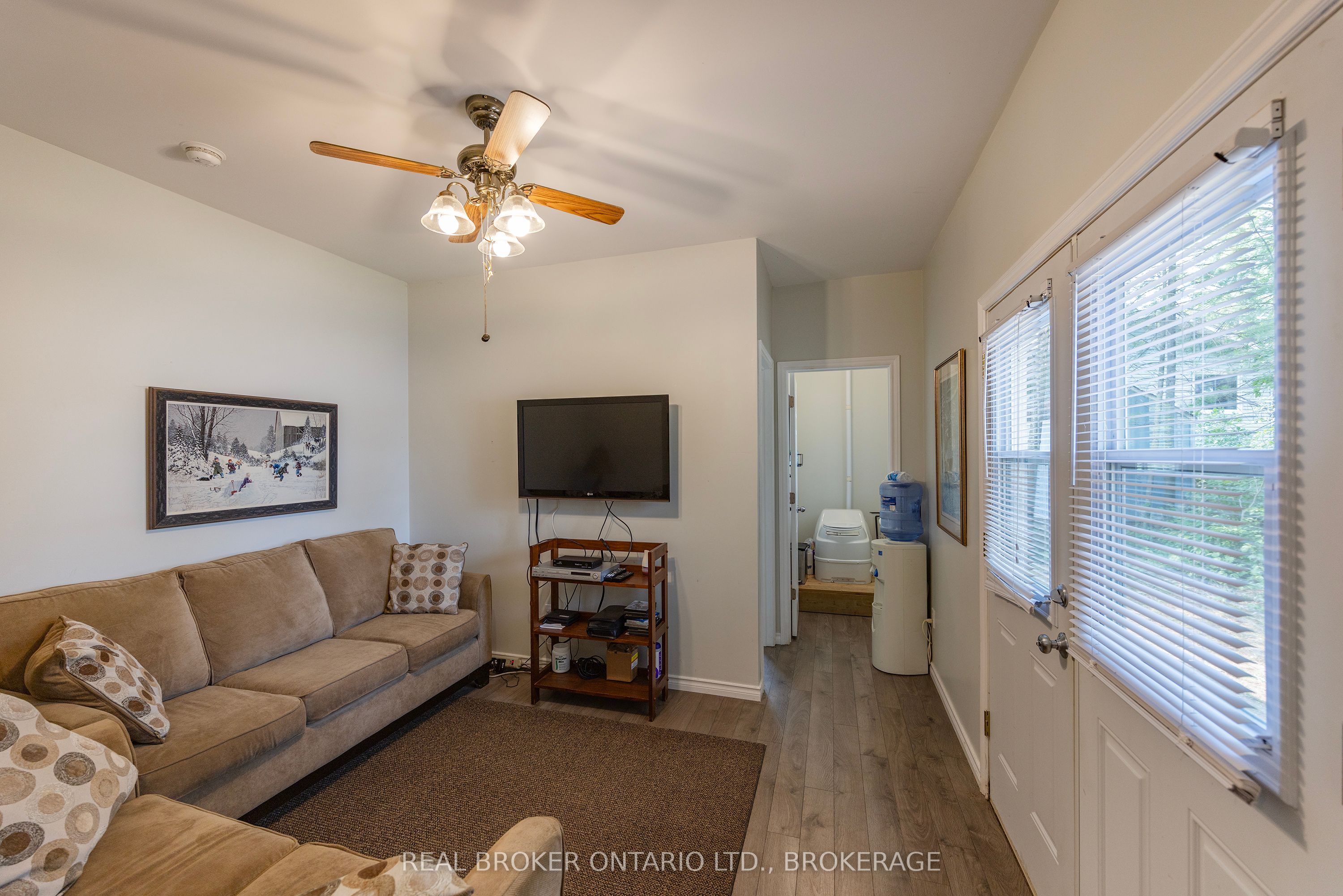 1152 Sparks Lane Property Photo 39