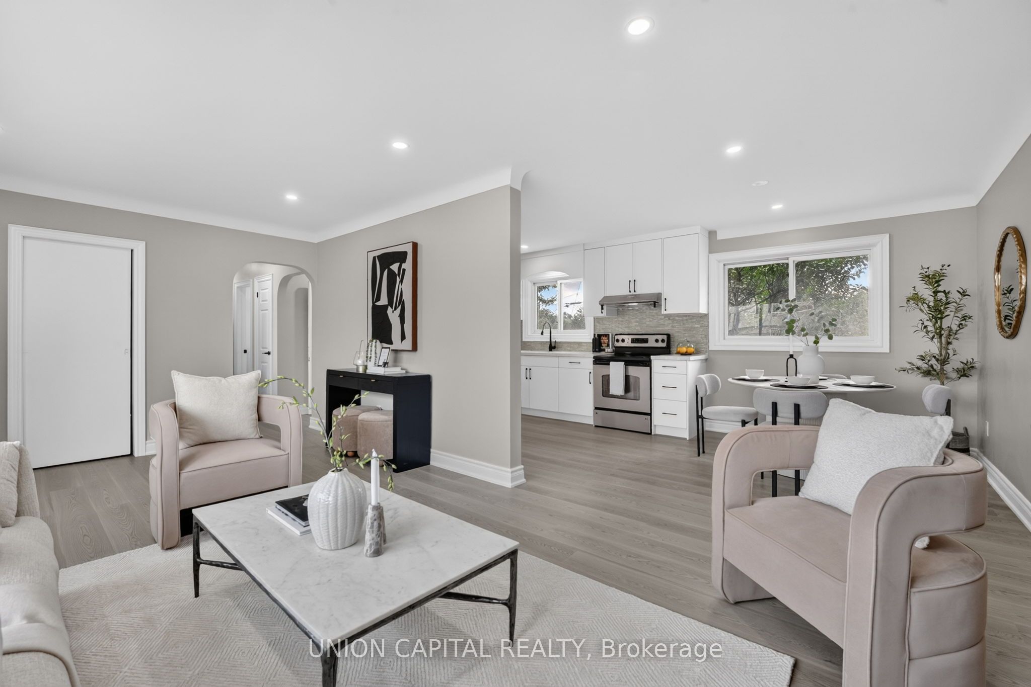 30 Collier Road N Property Photo 6