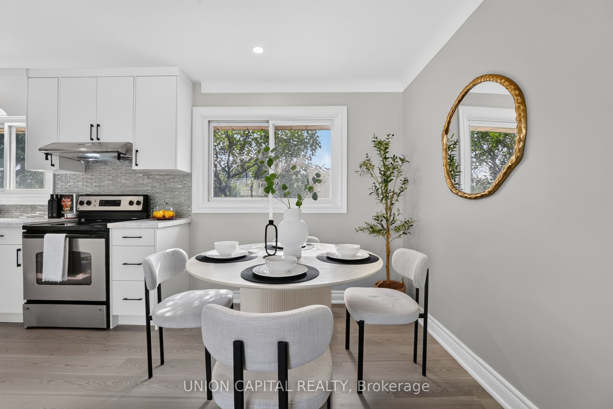 30 Collier Road N Property Photo 11