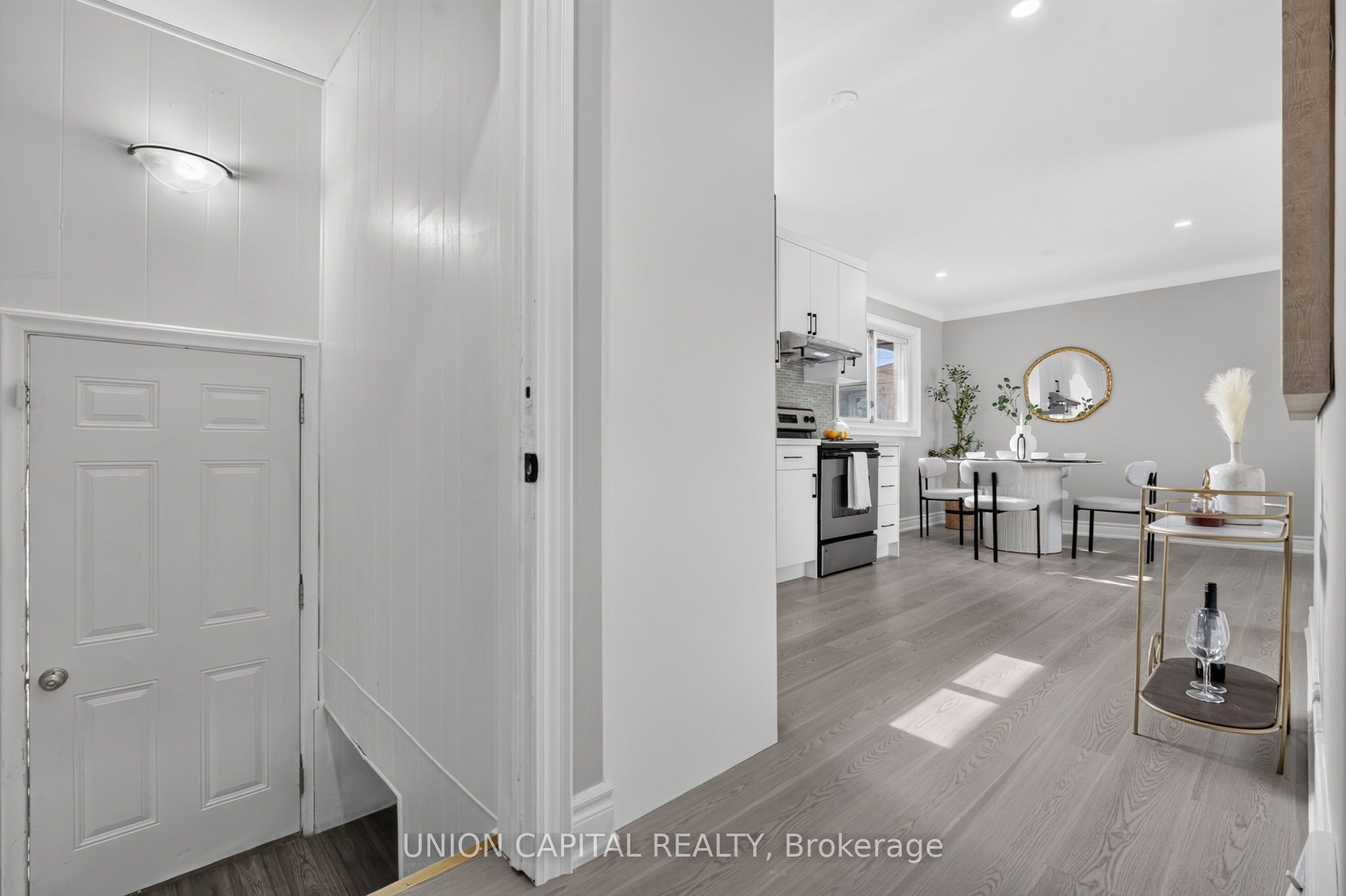 30 Collier Road N Property Photo 17