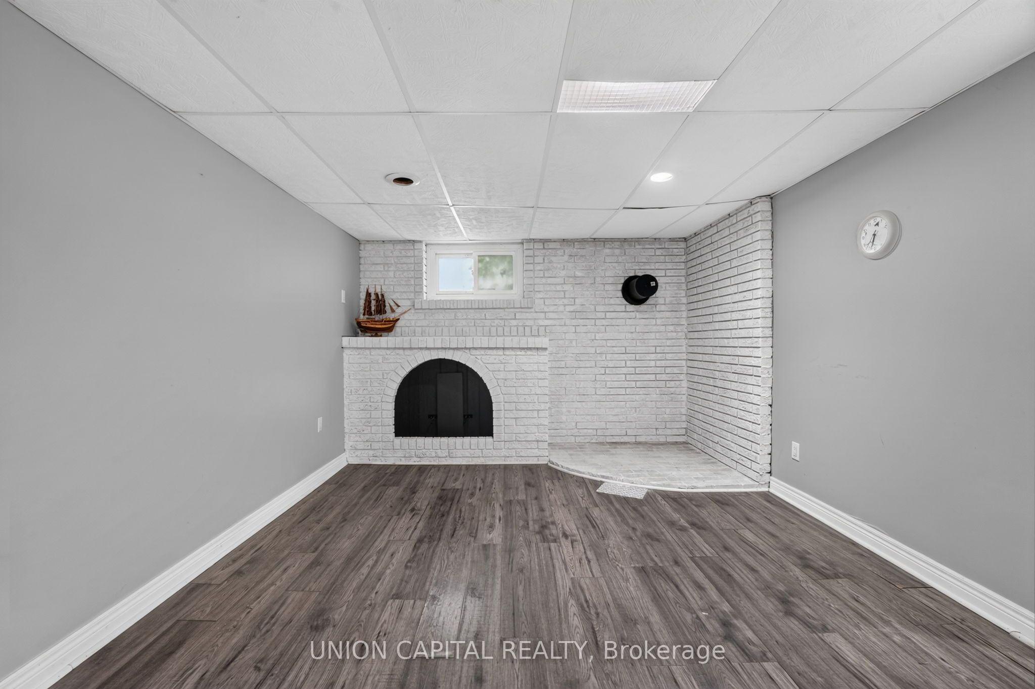 30 Collier Road N Property Photo 29