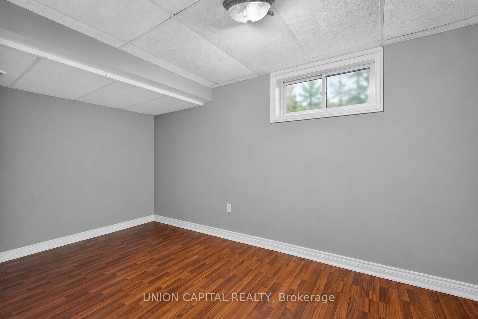 30 Collier Road N Property Photo 34