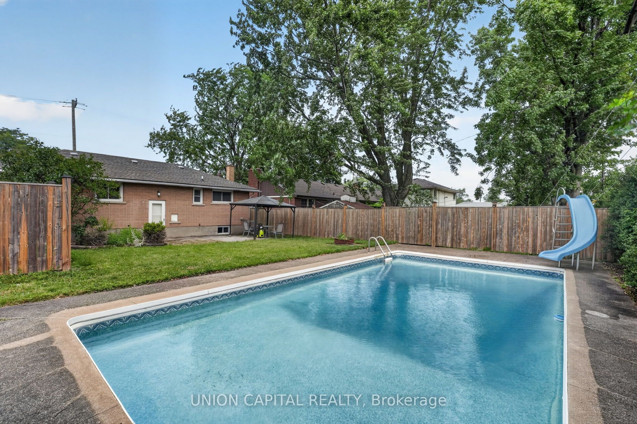 30 Collier Road N Property Photo 42