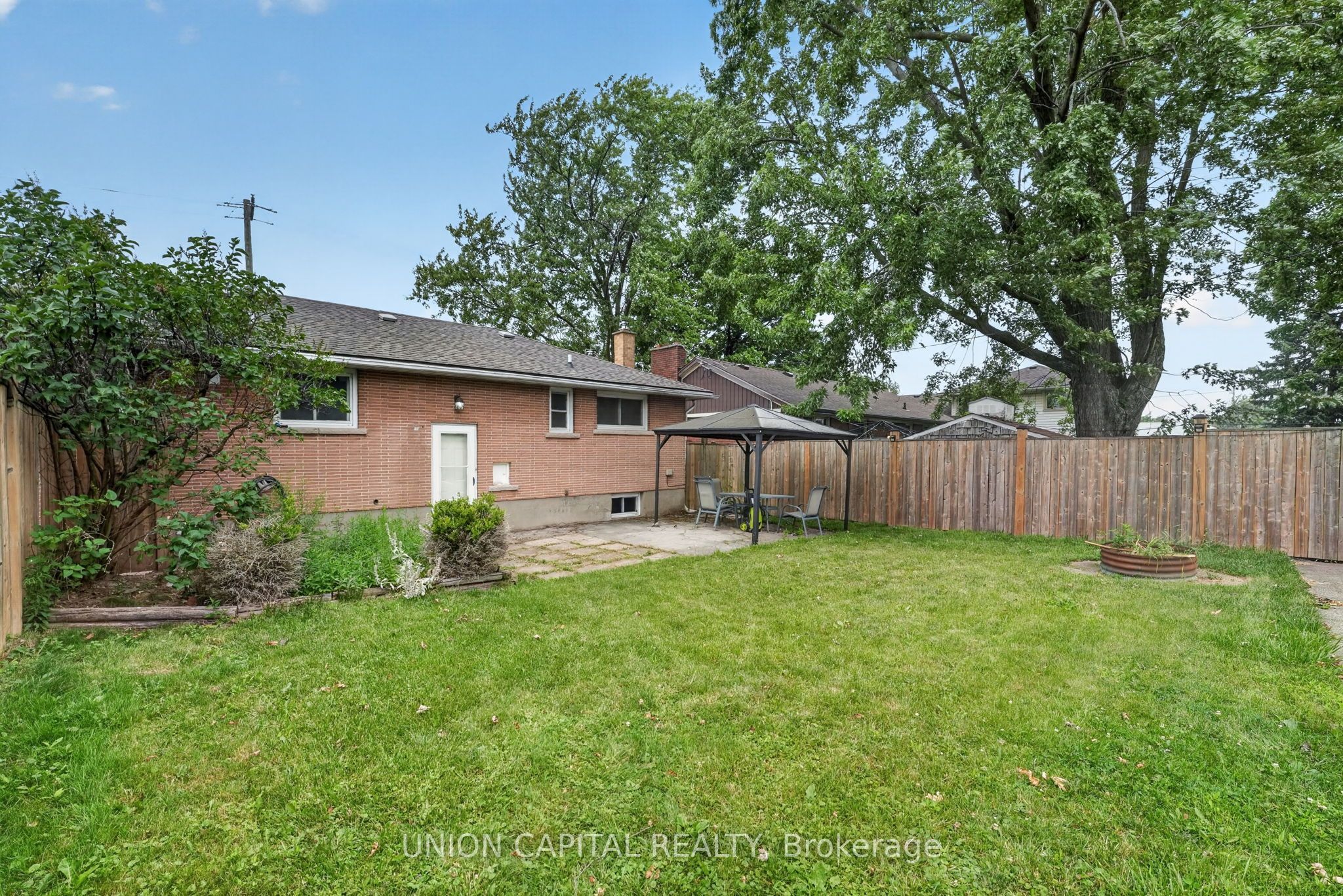 30 Collier Road N Property Photo 43