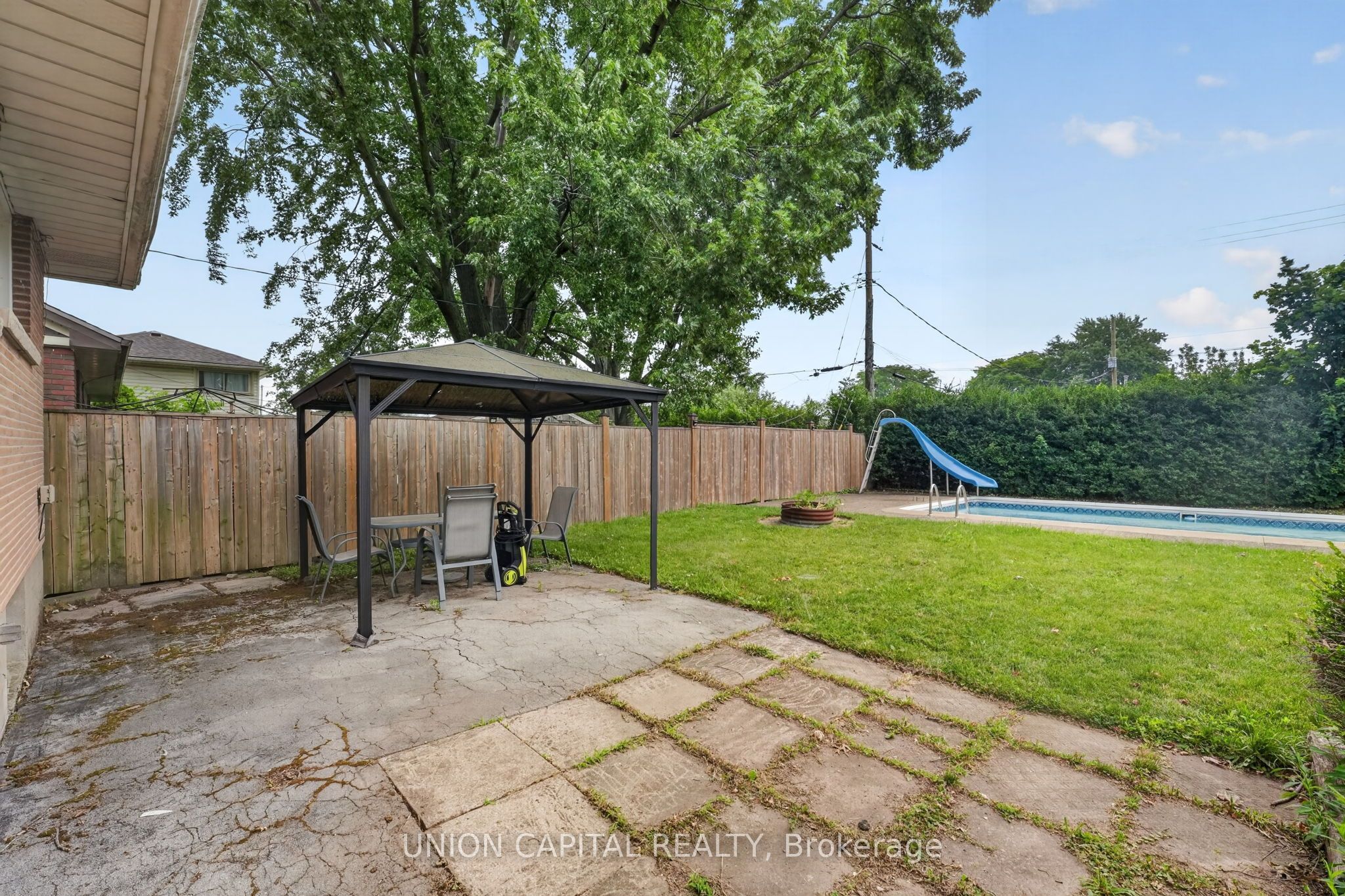 30 Collier Road N Property Photo 45