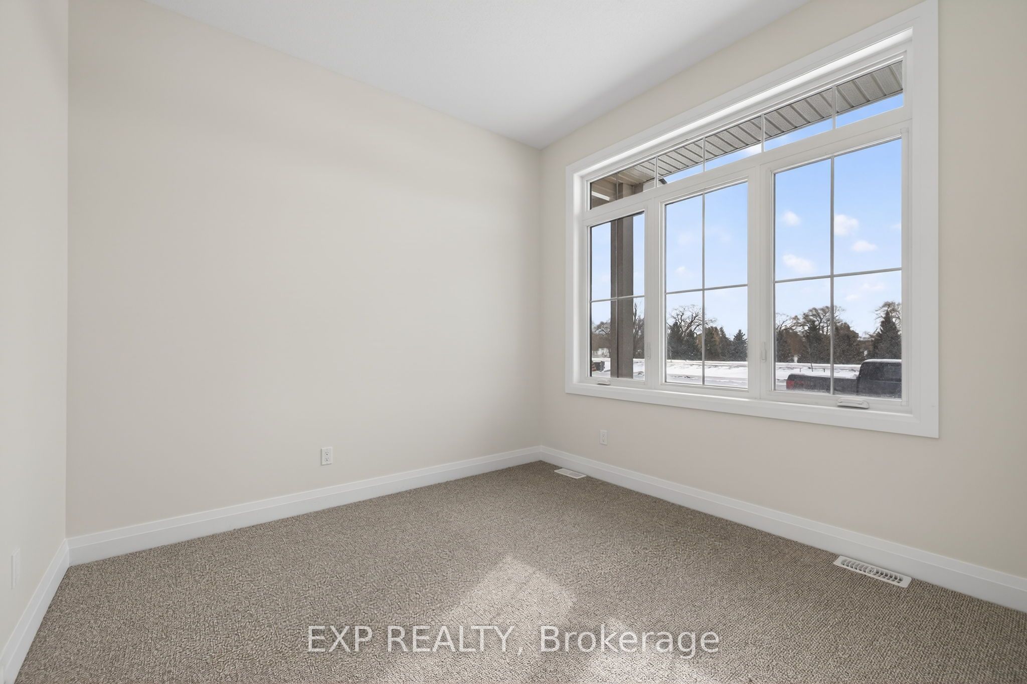 24 Dearing Drive Property Photo 4