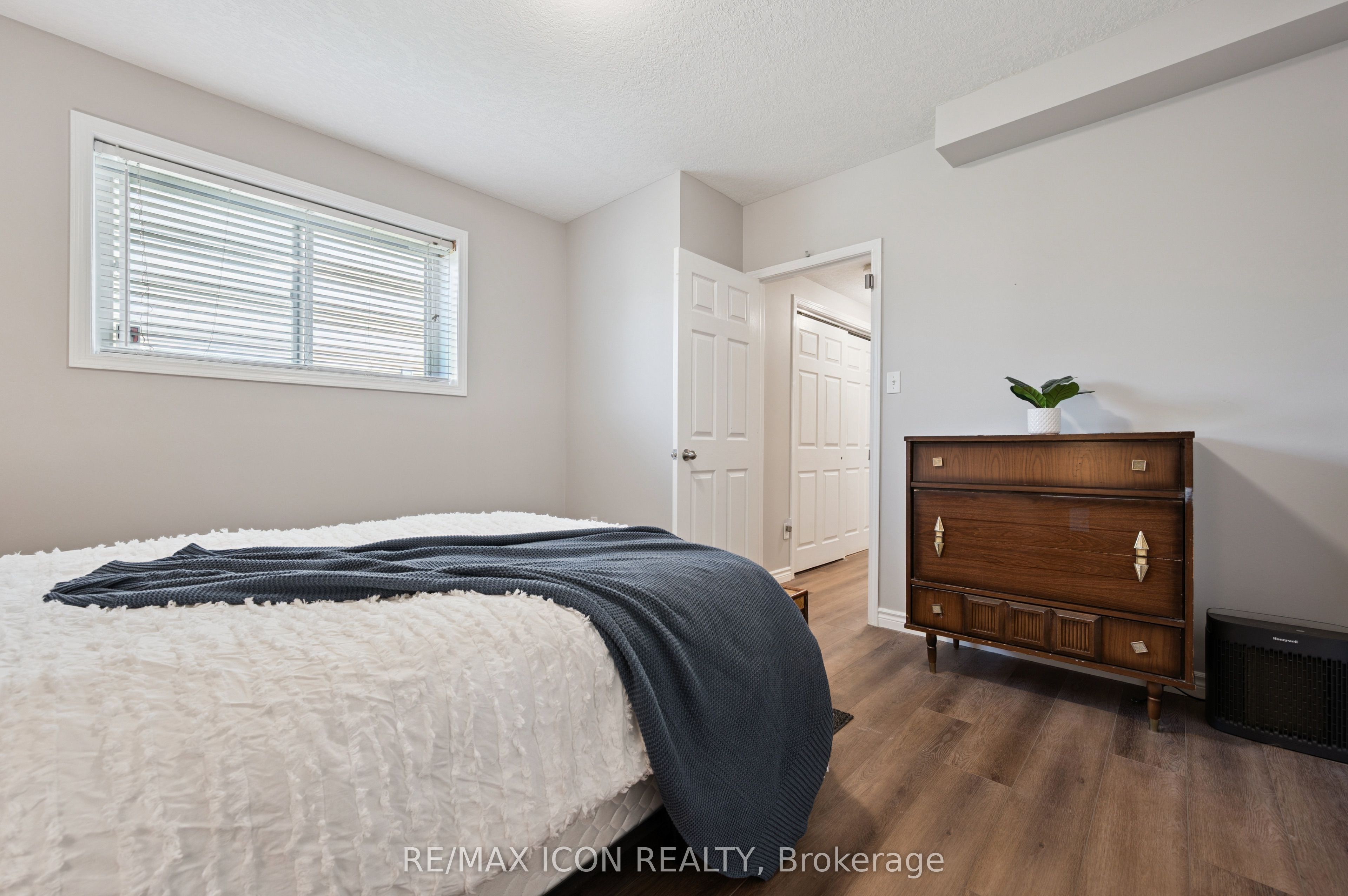 50 Howe Drive 9d Property Photo 16