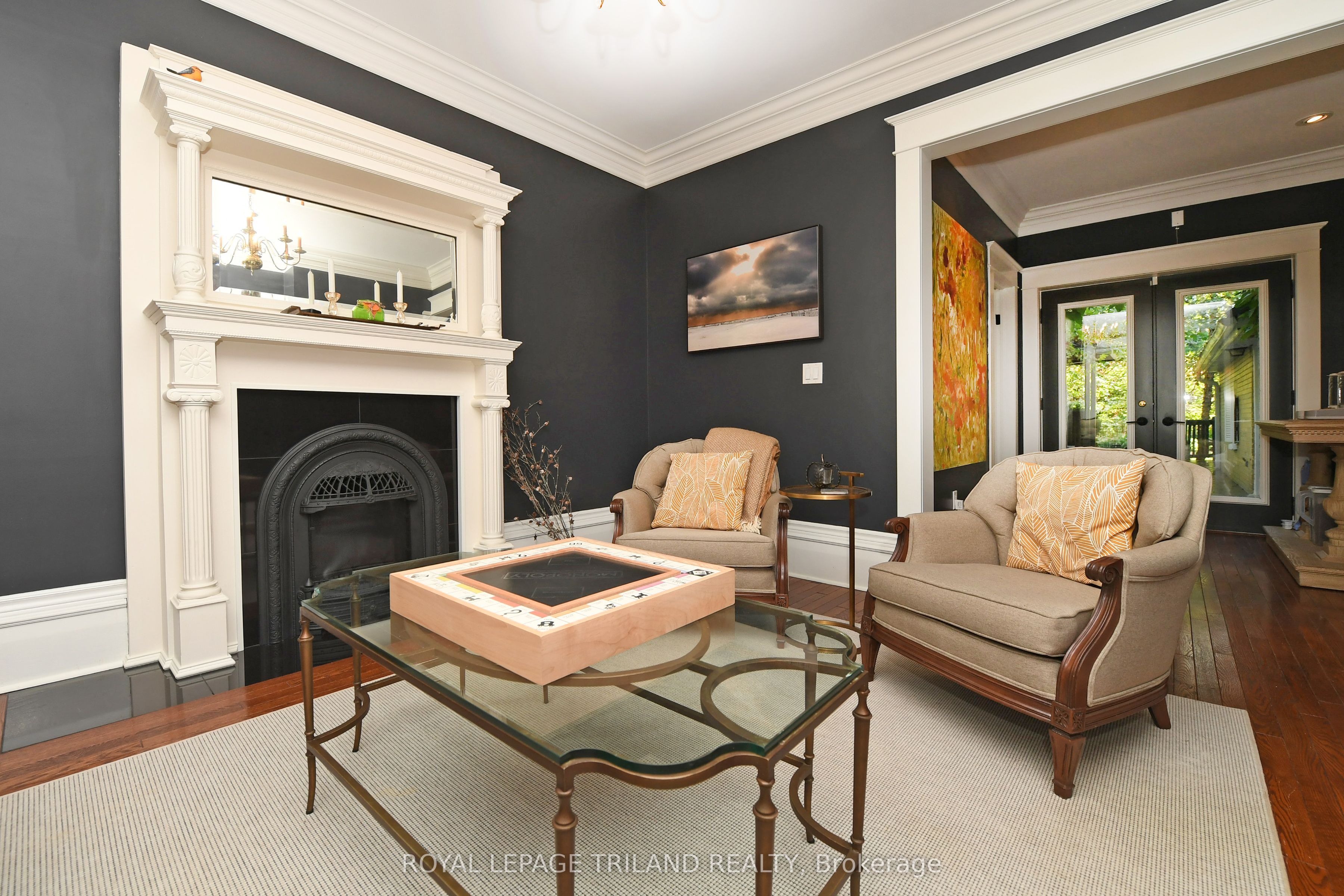 12 Victoria Street Property Photo 4