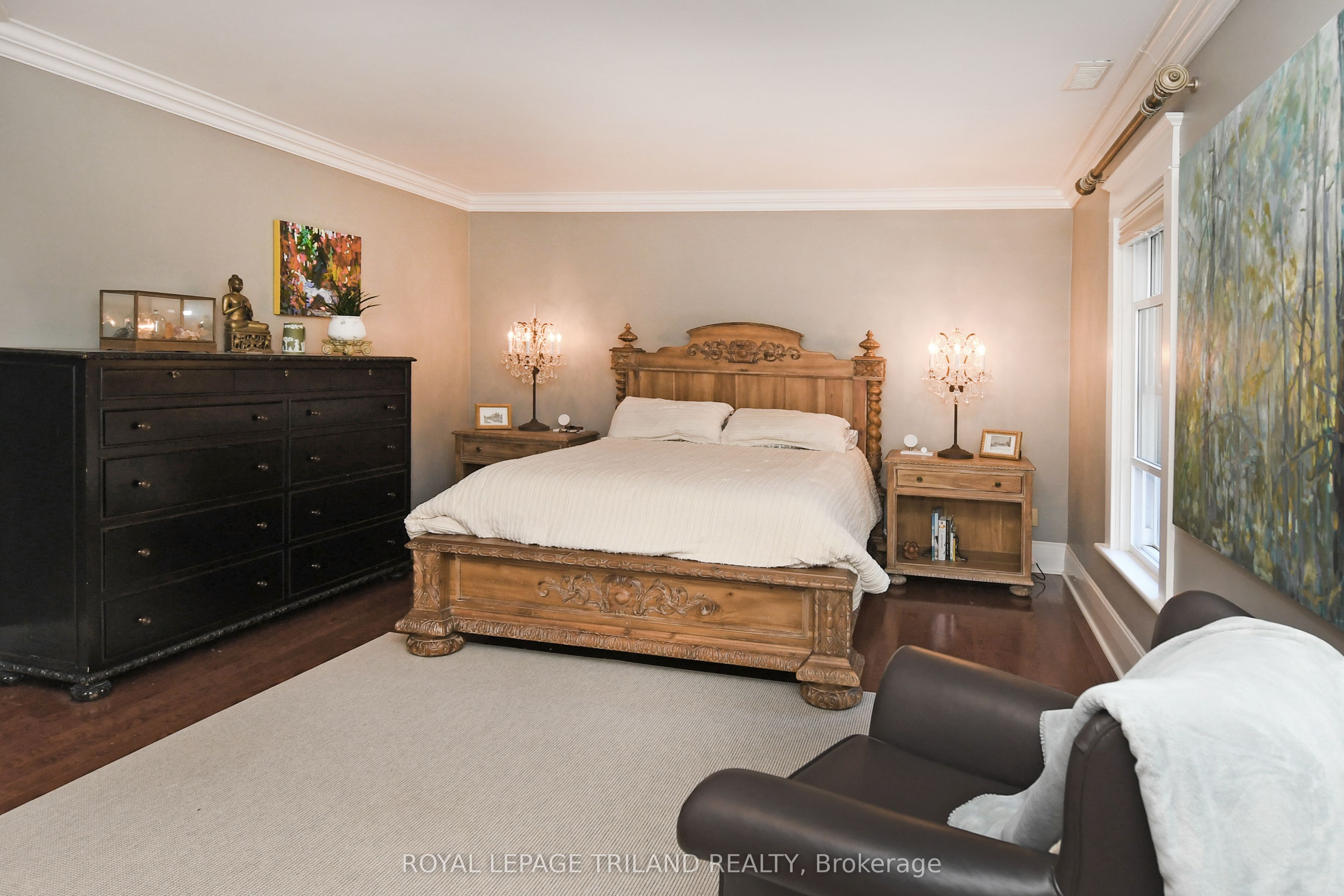 12 Victoria Street Property Photo 21