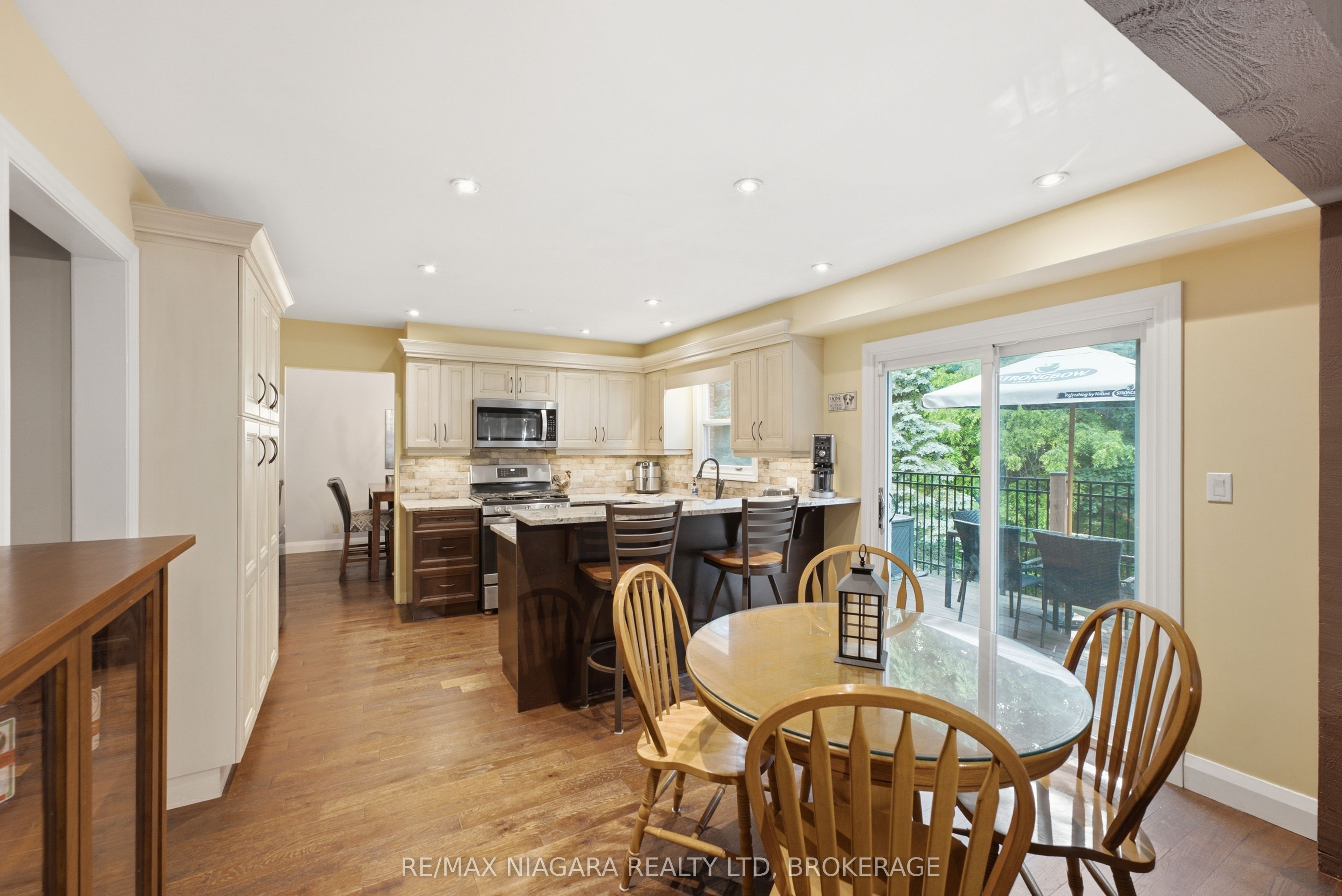 9 Beechnut Court Property Photo 16