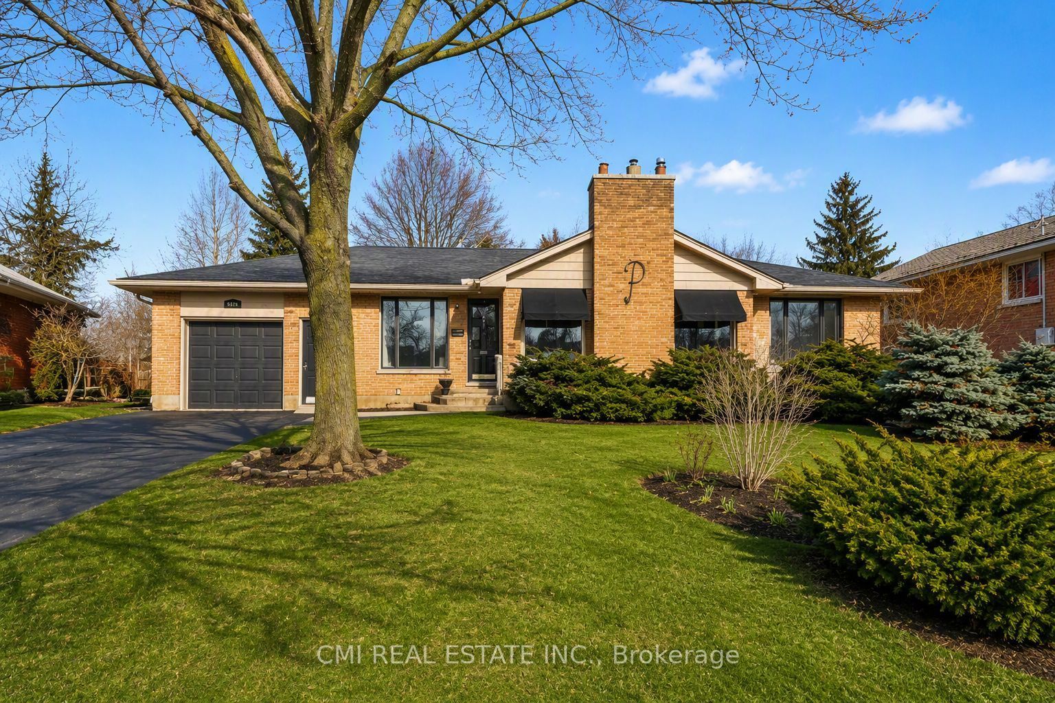 645 Riverside Drive Property Photo 2