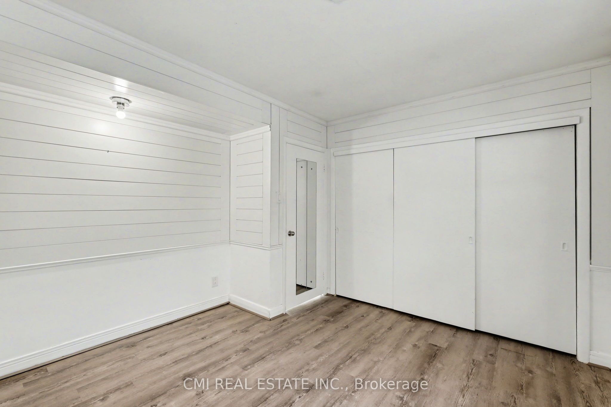 645 Riverside Drive Property Photo 16