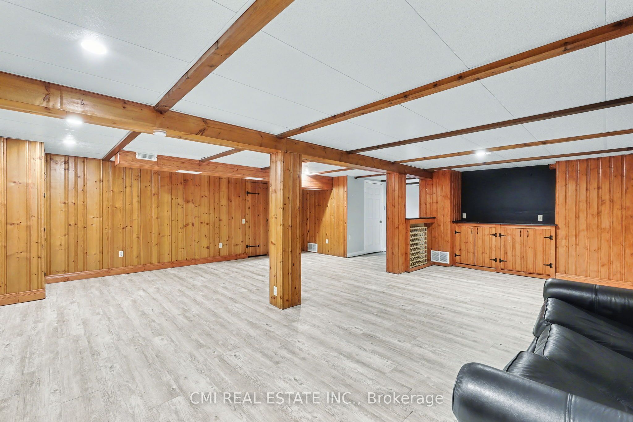 645 Riverside Drive Property Photo 28