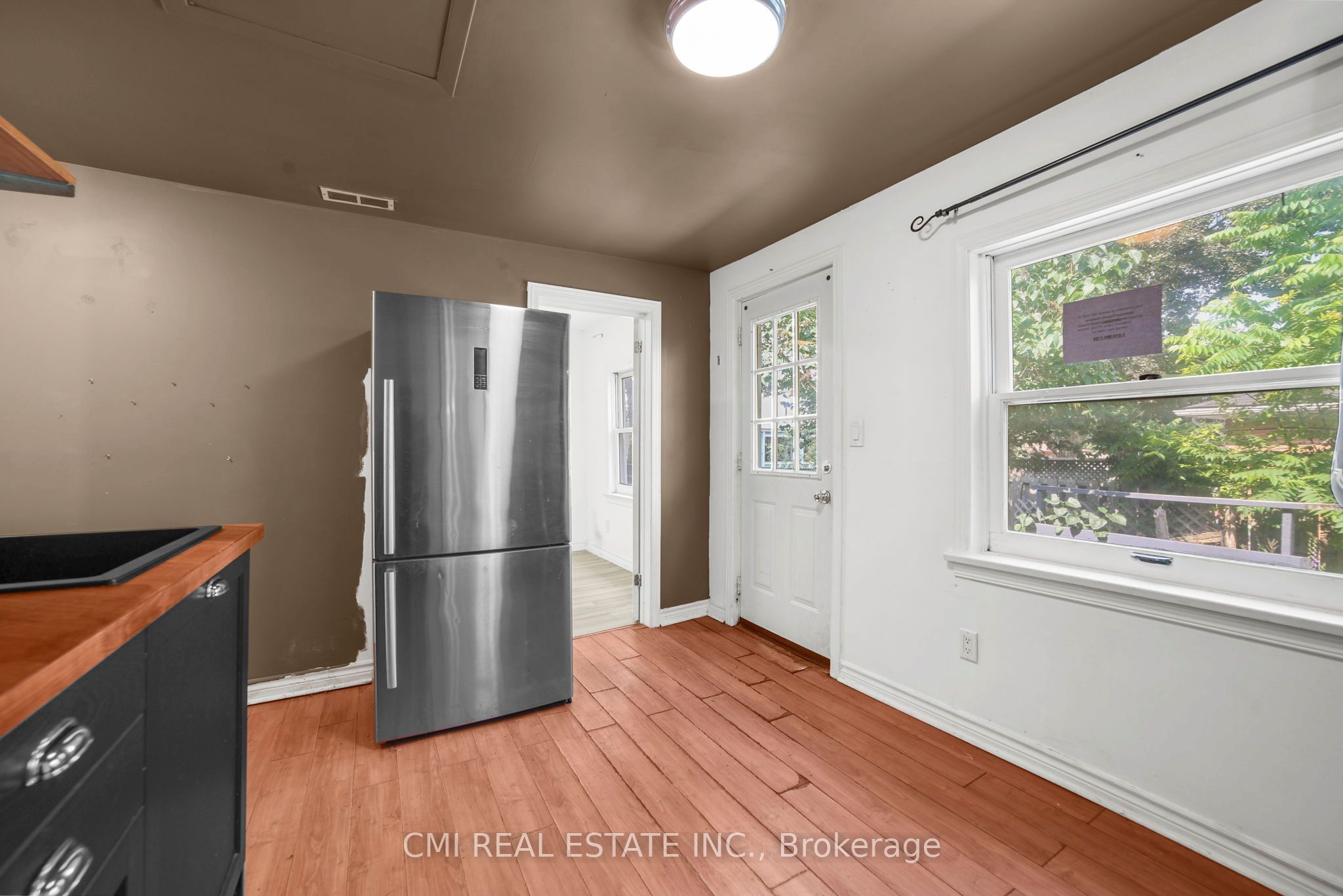 120 Second Avenue E Property Photo 12