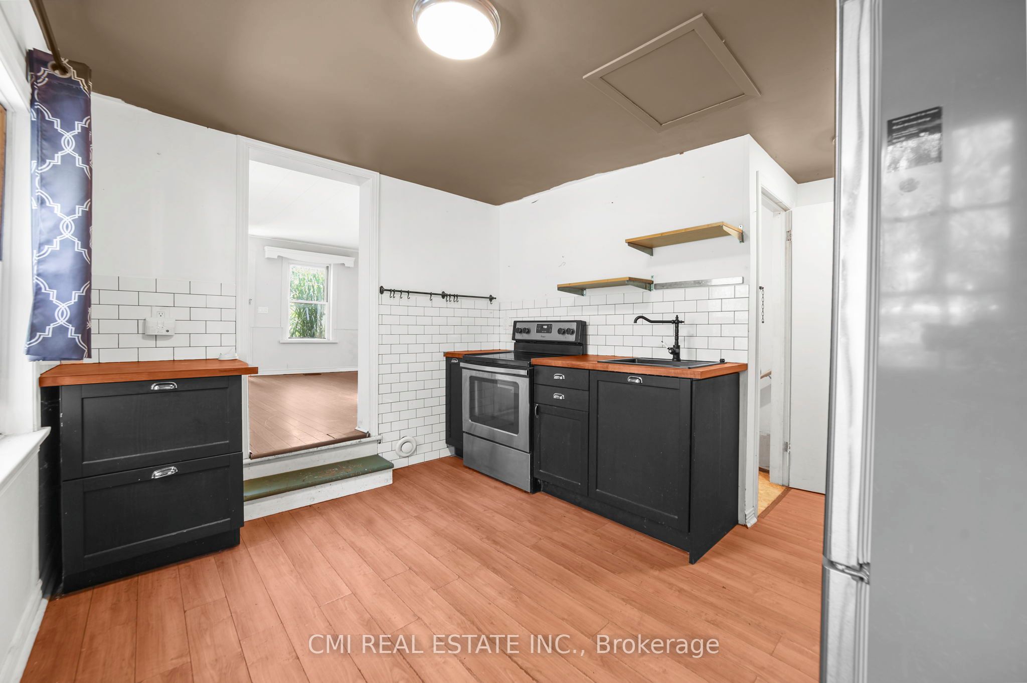 120 Second Avenue E Property Photo 13