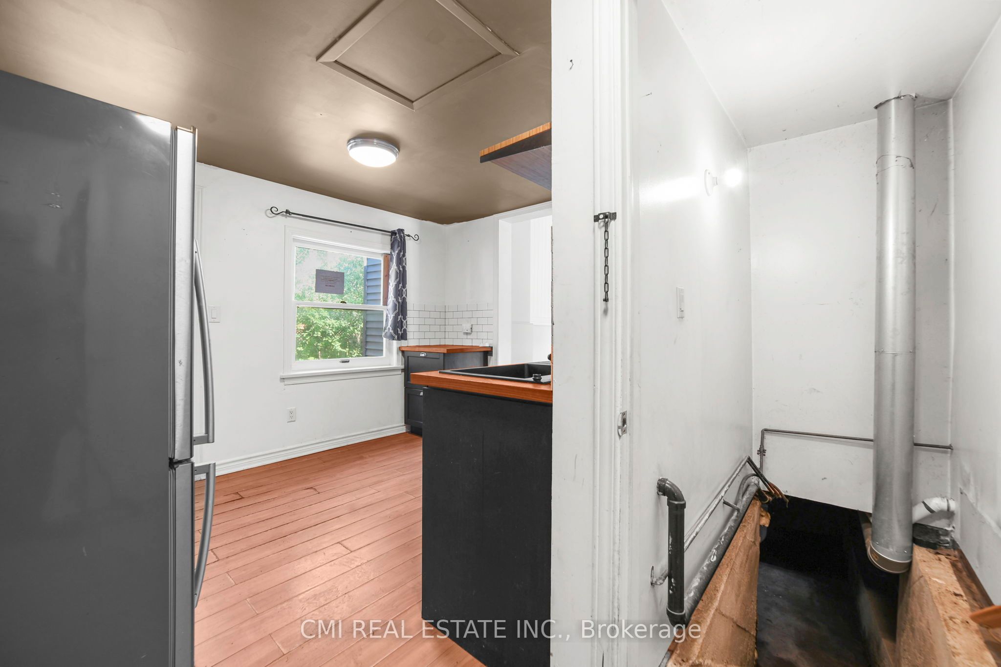 120 Second Avenue E Property Photo 14