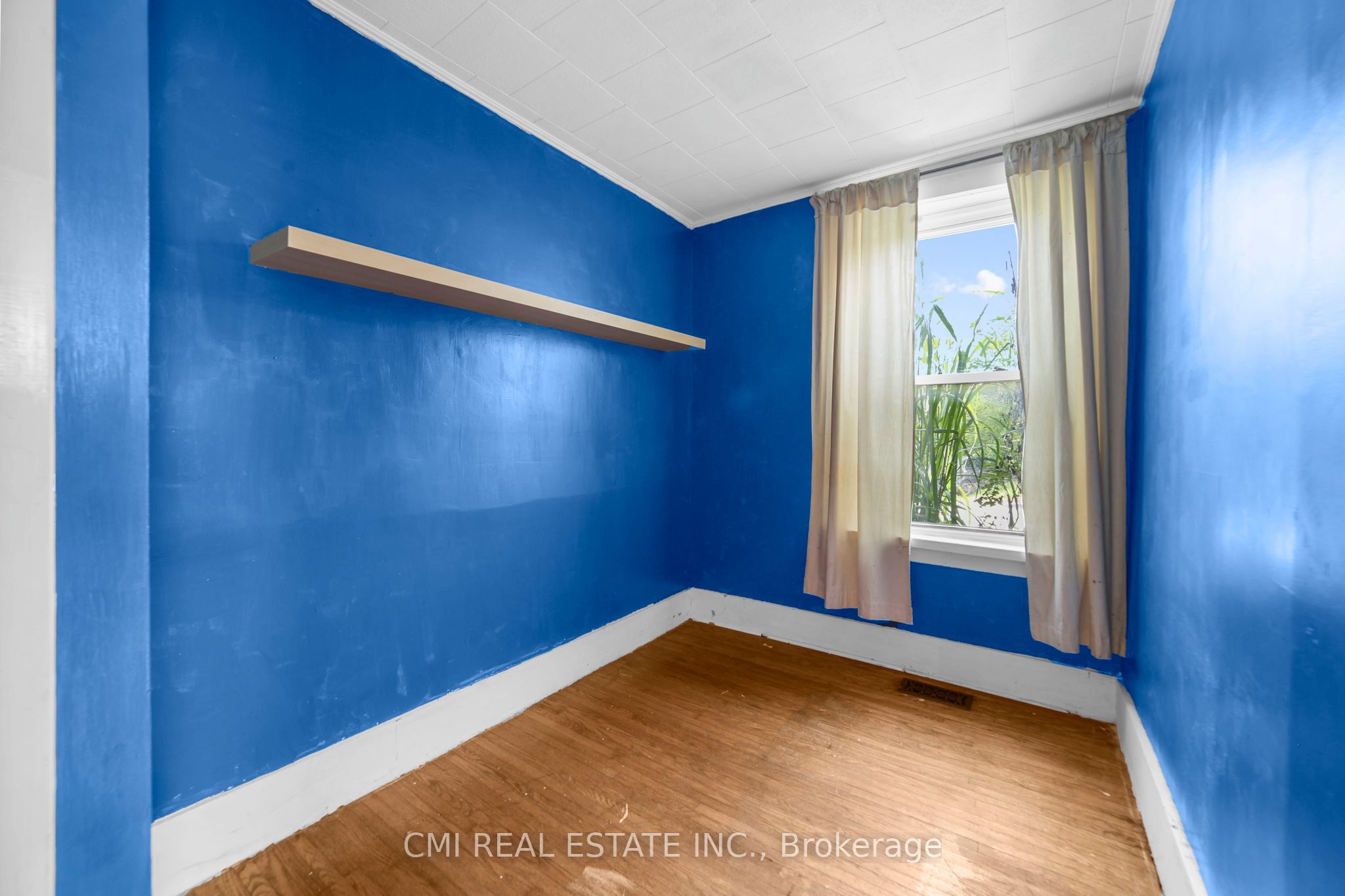 120 Second Avenue E Property Photo 15