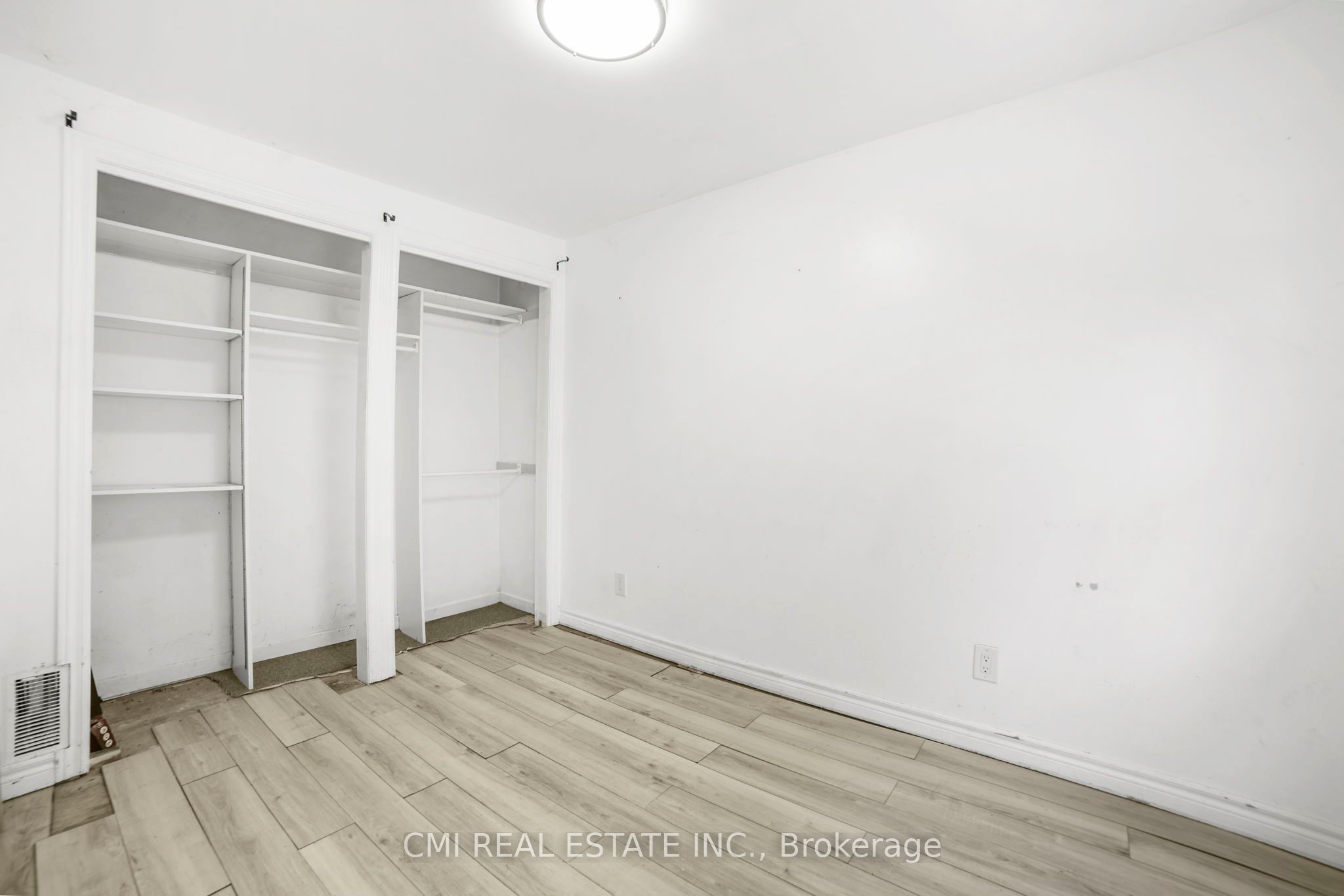 120 Second Avenue E Property Photo 18
