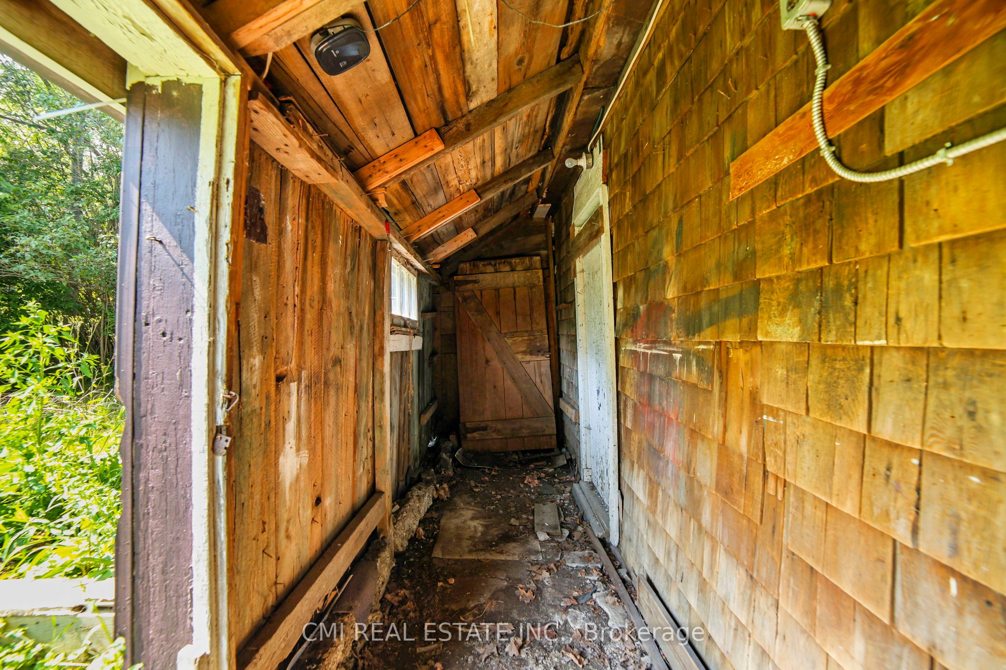 120 Second Avenue E Property Photo 21