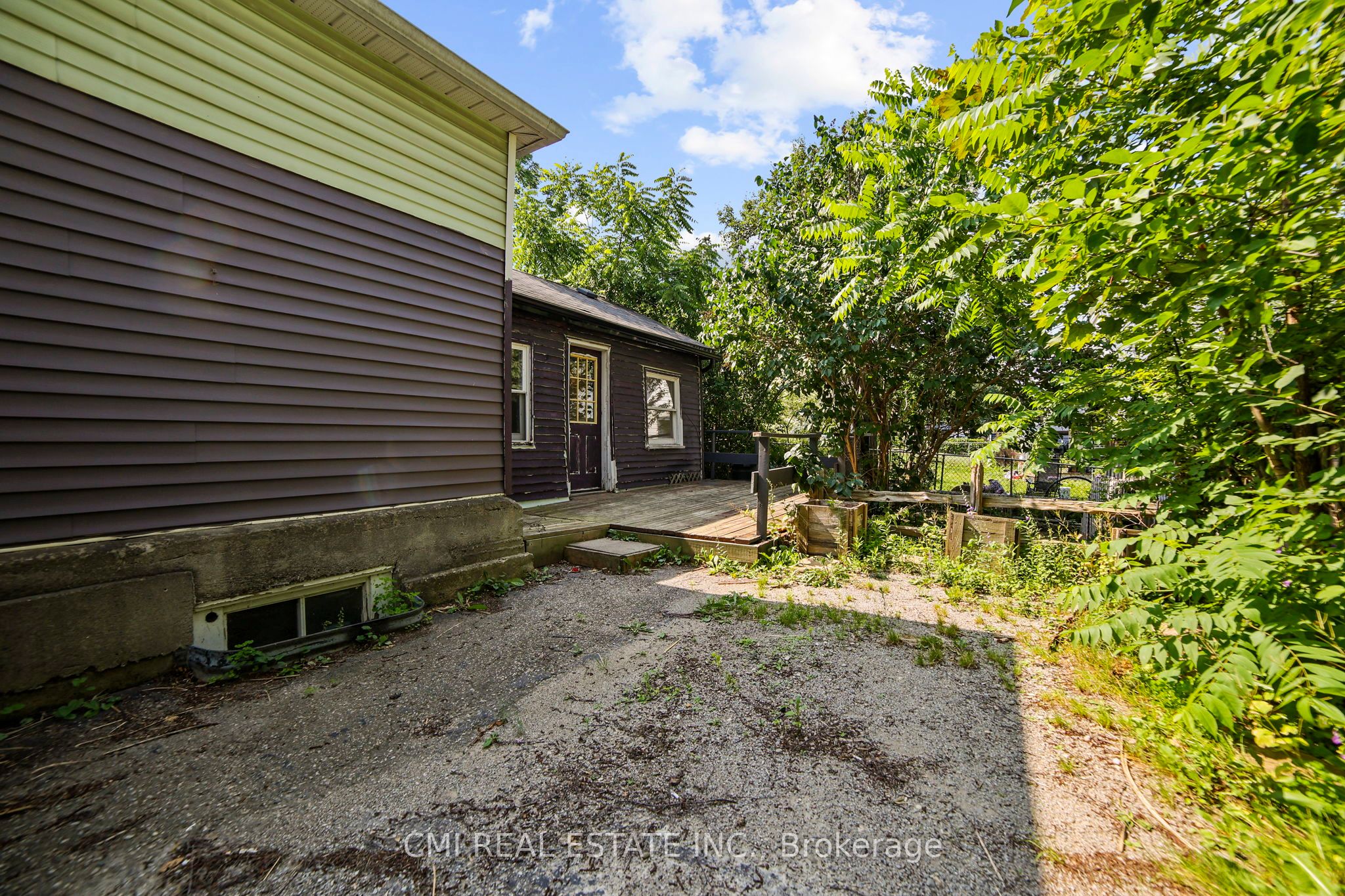 120 Second Avenue E Property Photo 24