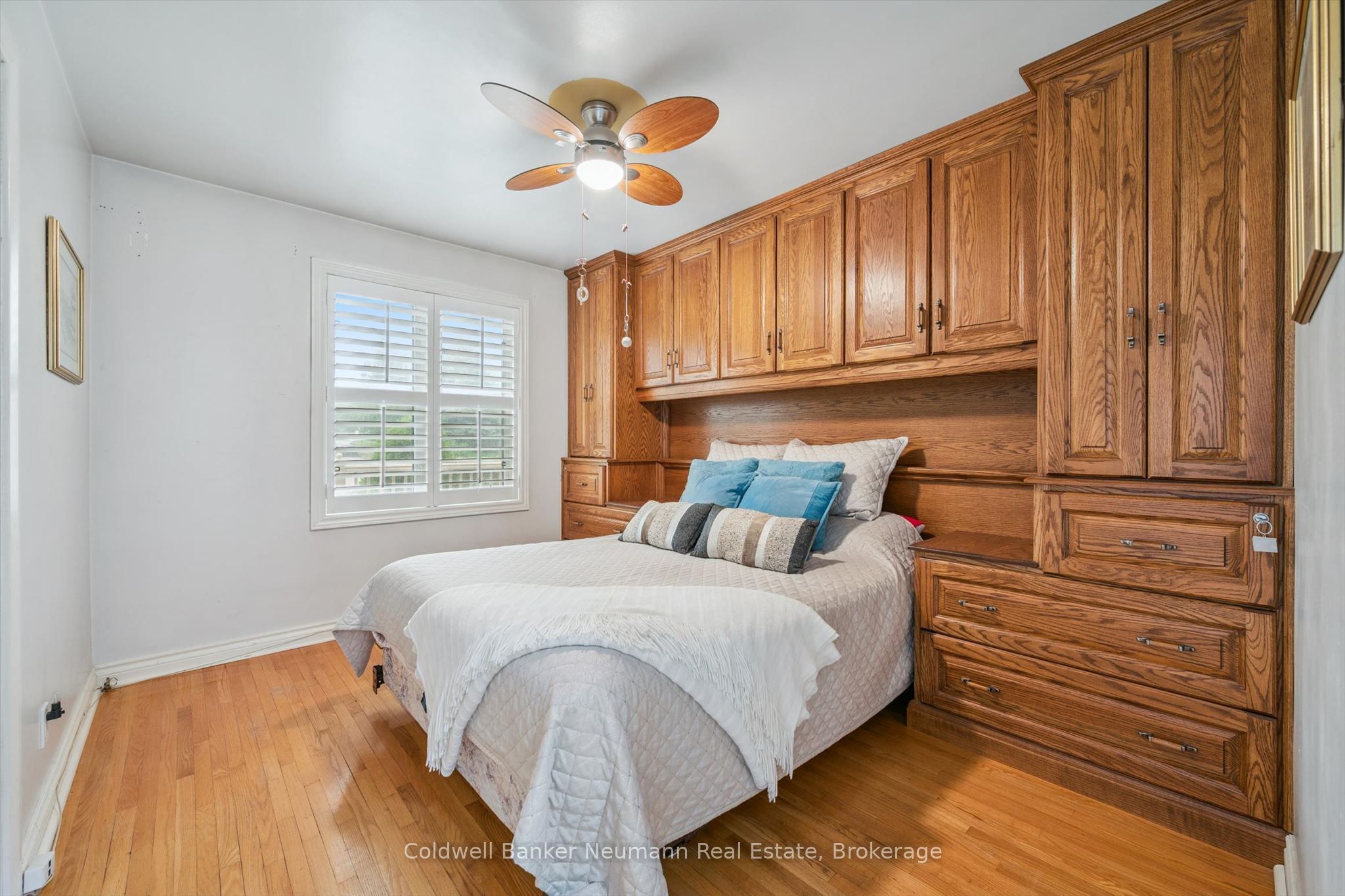 195 Victoria Road N Property Photo 18