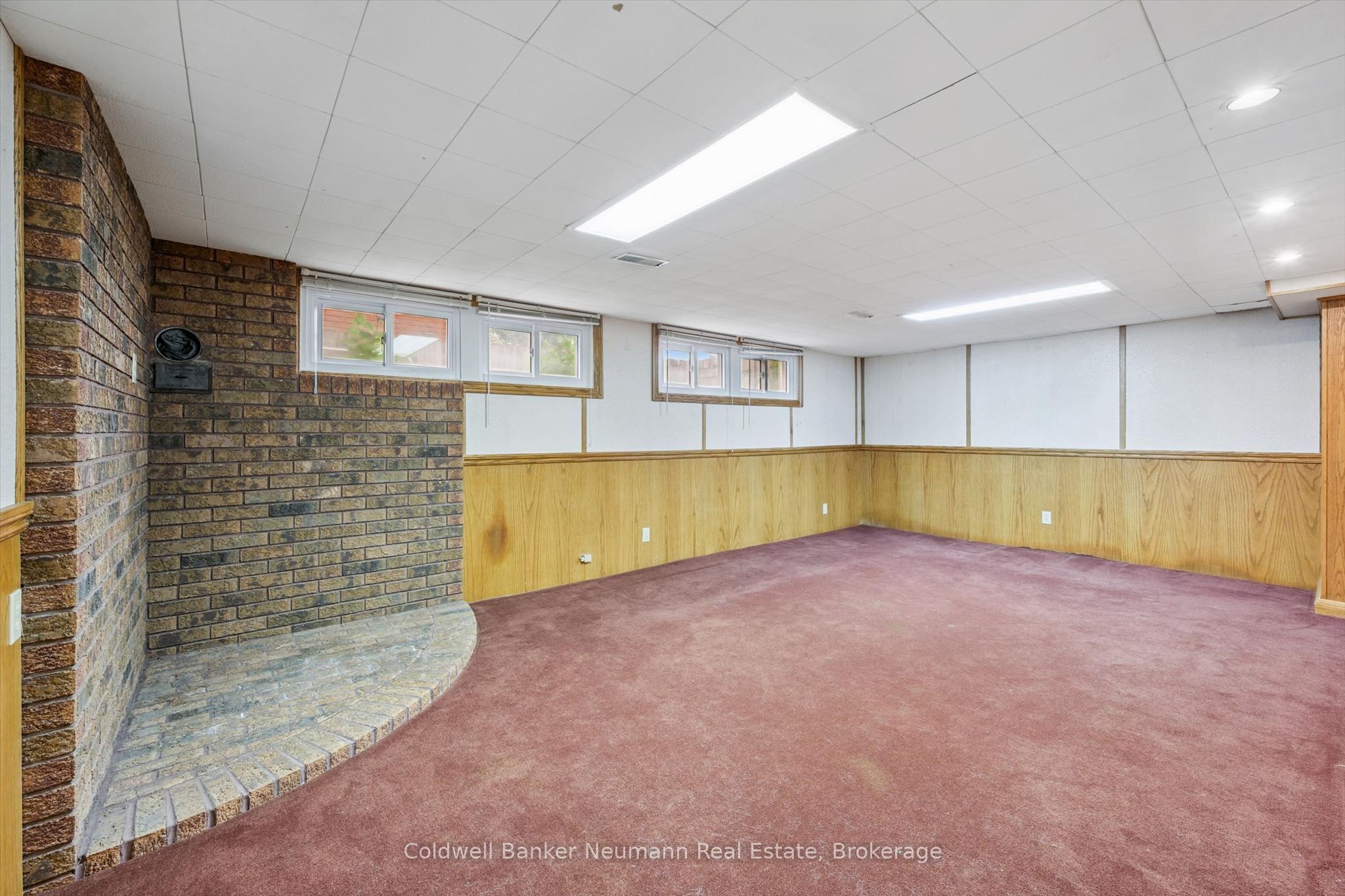 195 Victoria Road N Property Photo 29