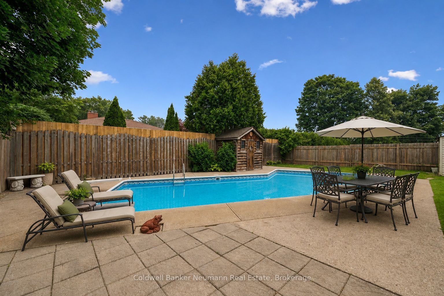 195 Victoria Road N Property Photo 37