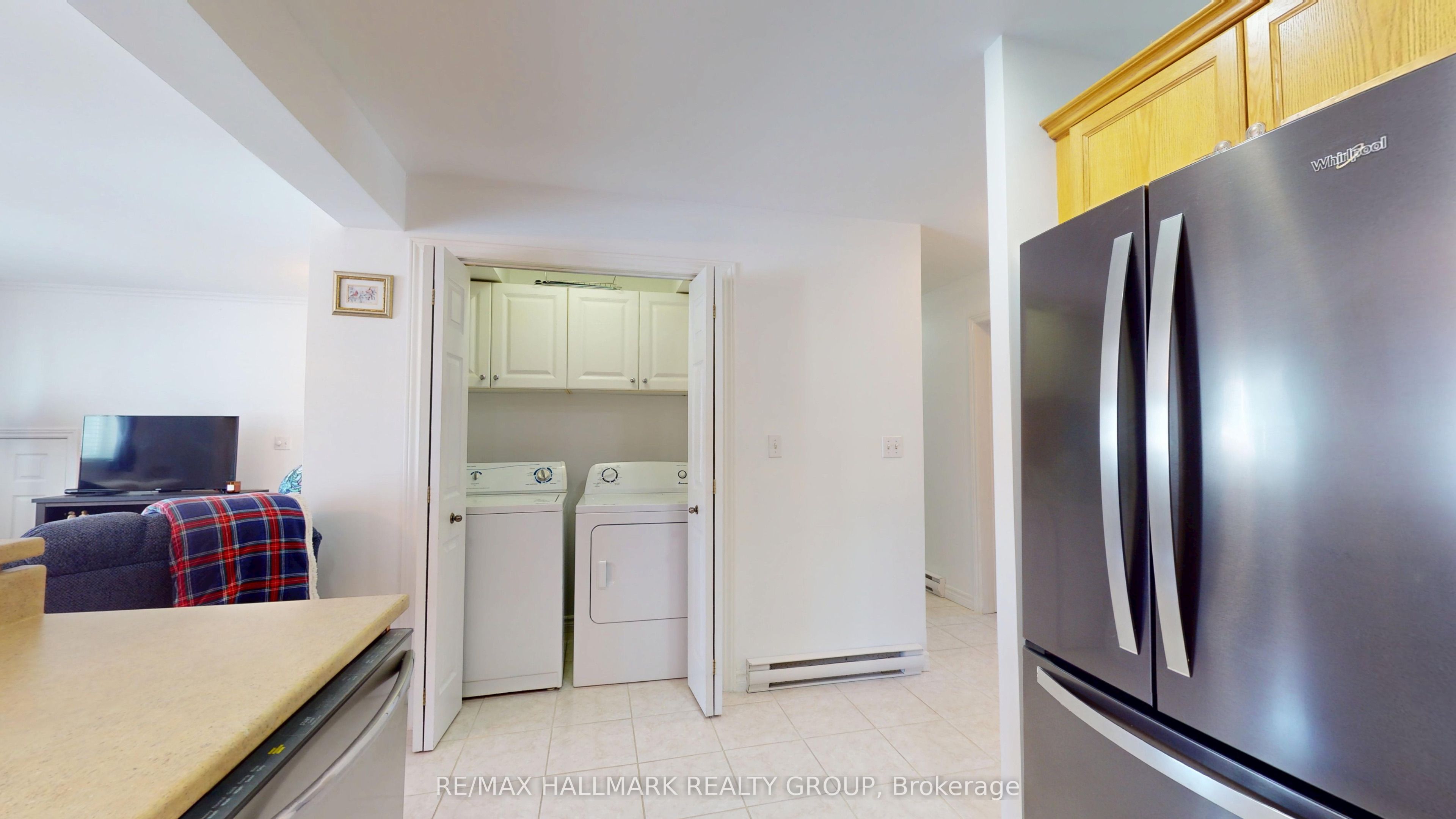 237 Oak Street W 1102 Property Photo 11